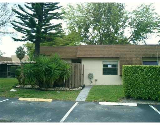 Villas At Woodland Greens