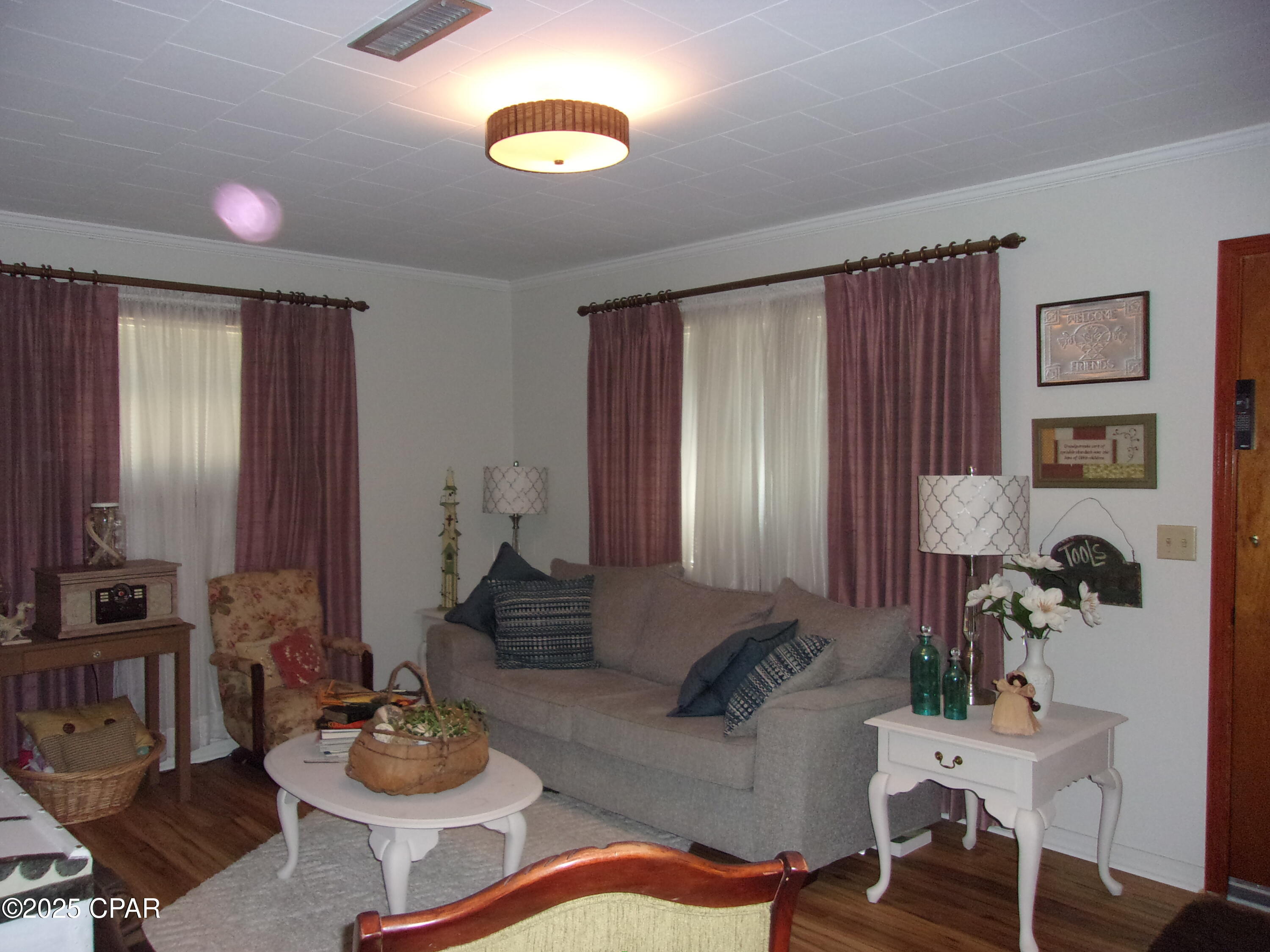 Image 11 For 703 Weeks Street