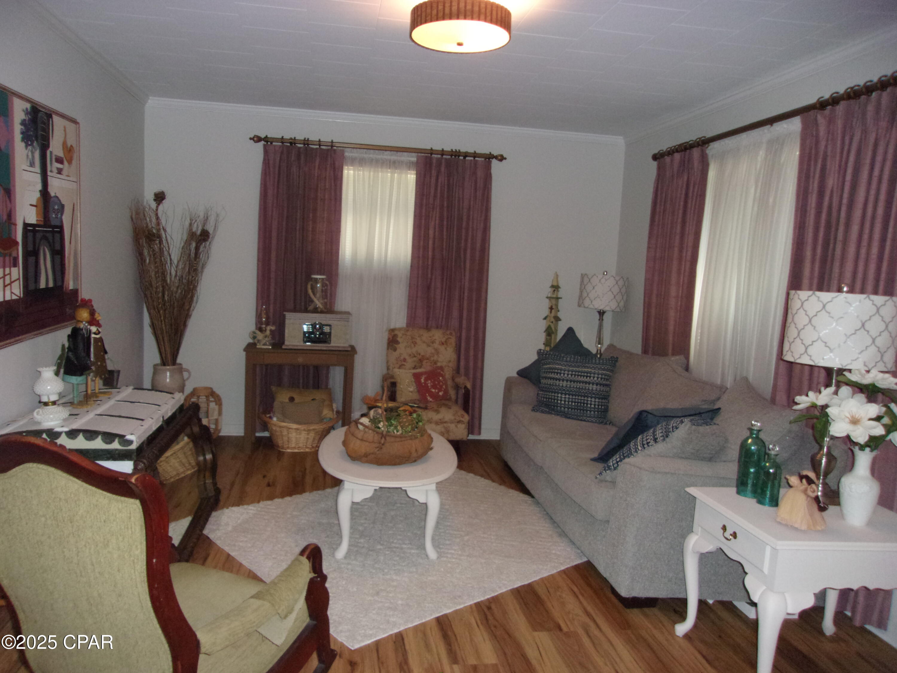 Image 2 For 703 Weeks Street