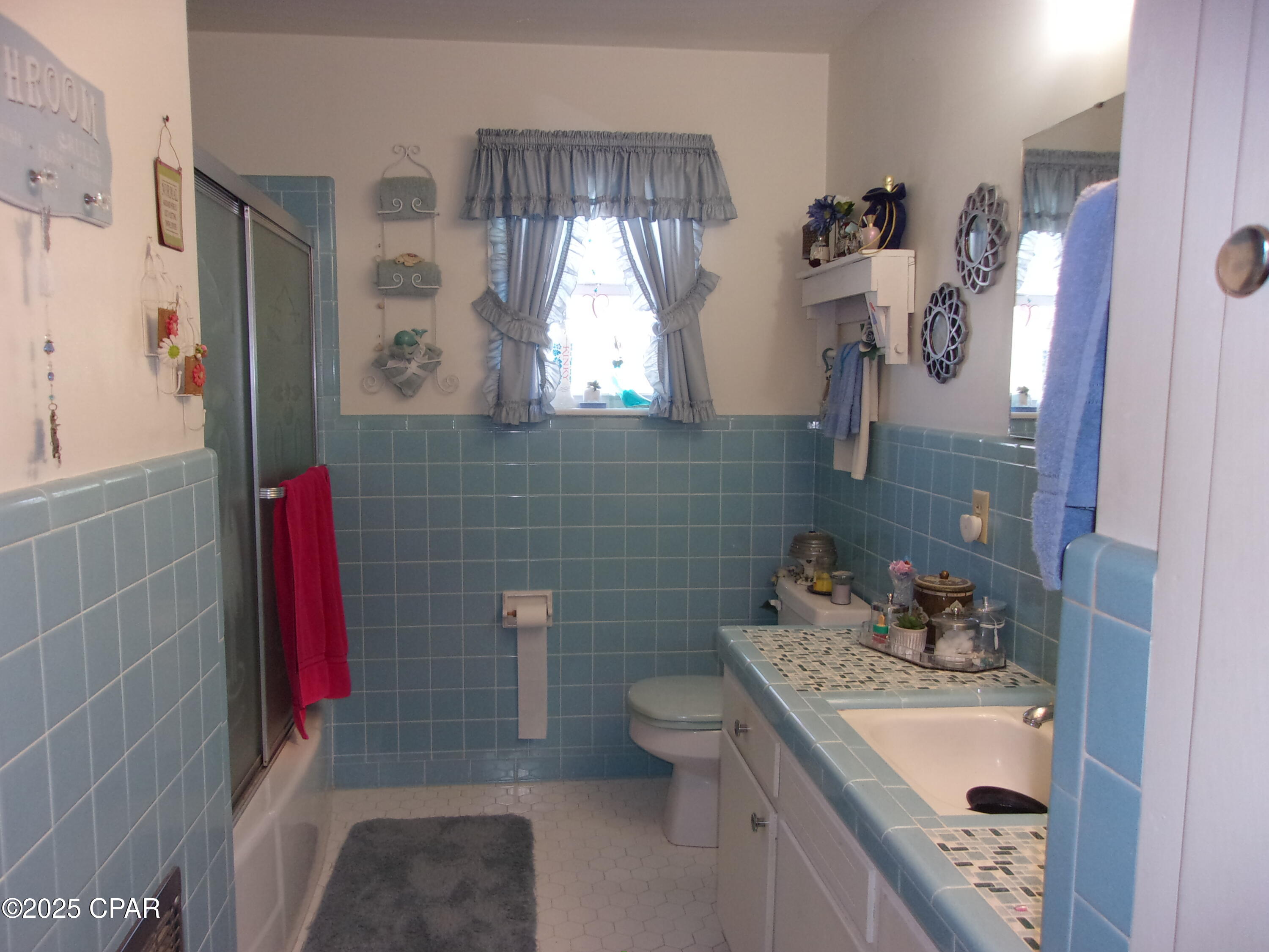 Image 22 For 703 Weeks Street