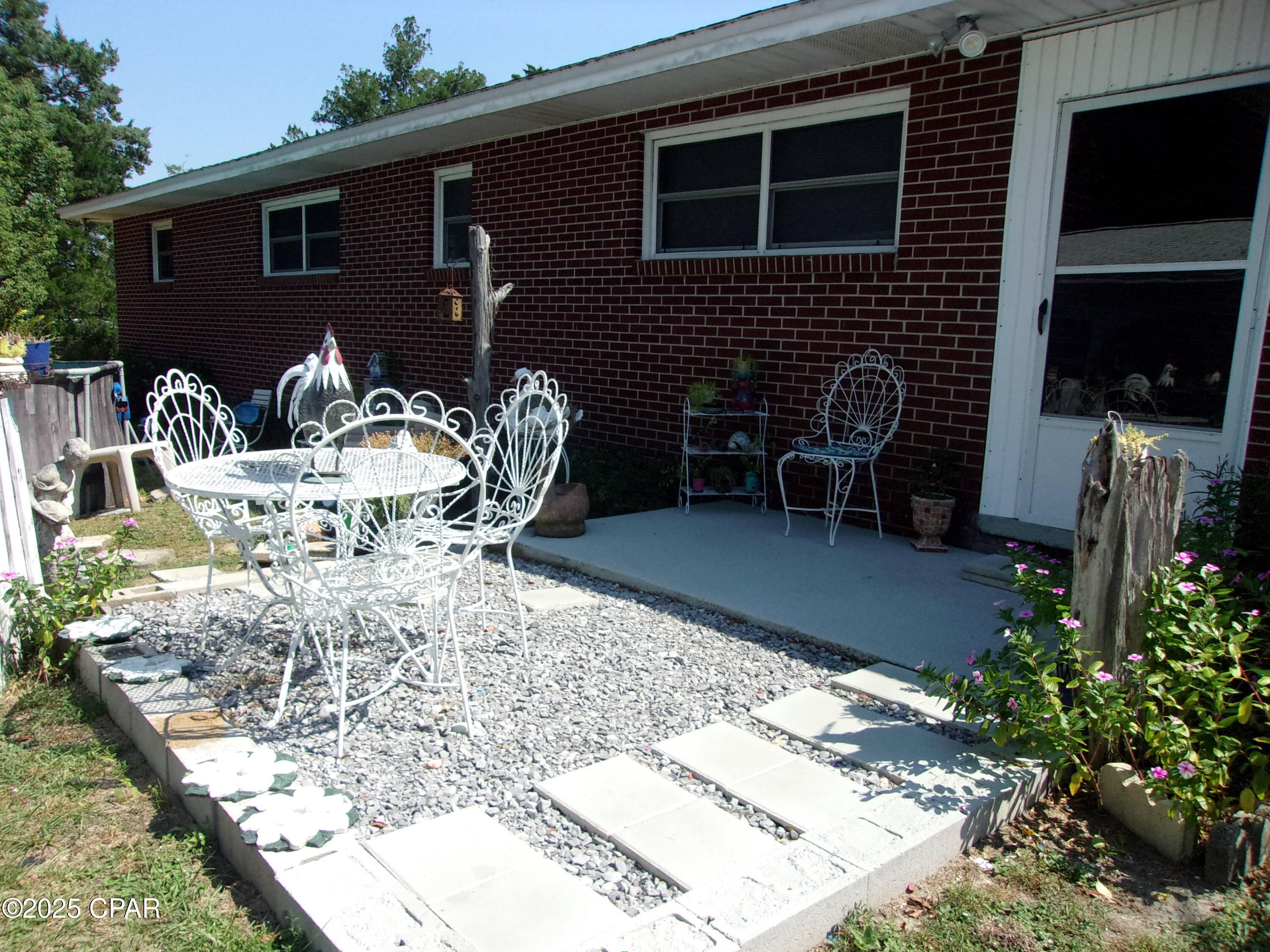 Image 35 For 703 Weeks Street