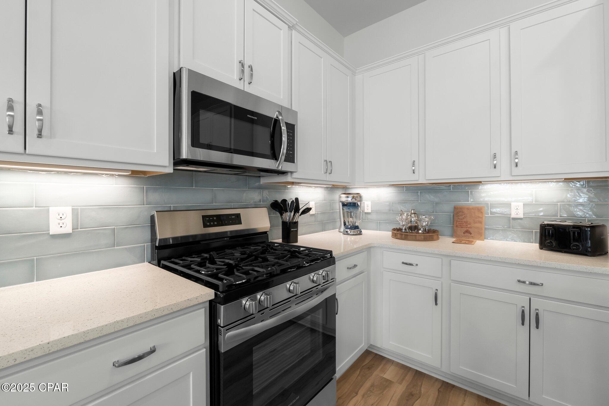 Listing photo id 11 for 143 Paradise Found Circle