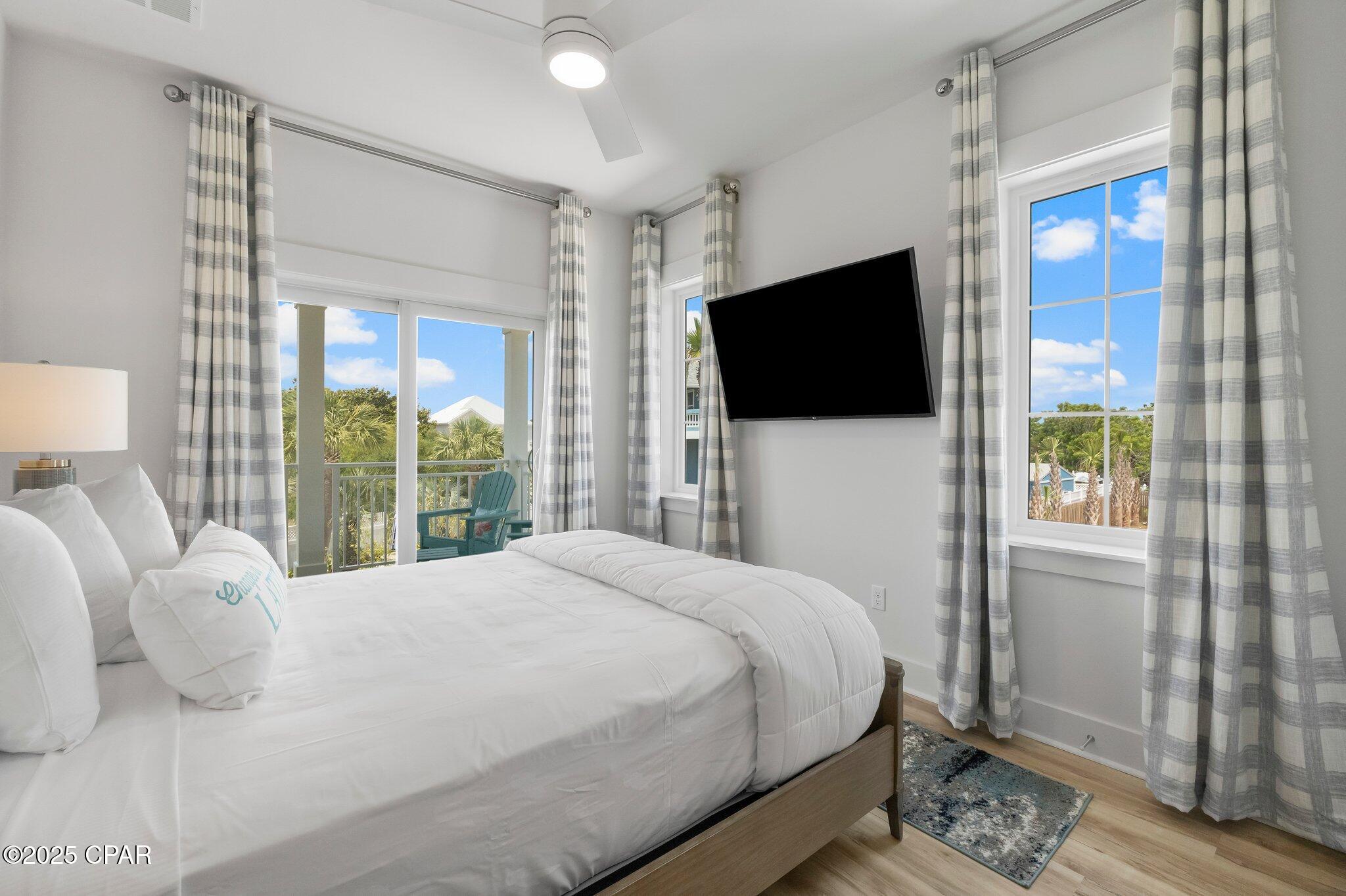 Listing photo id 26 for 143 Paradise Found Circle