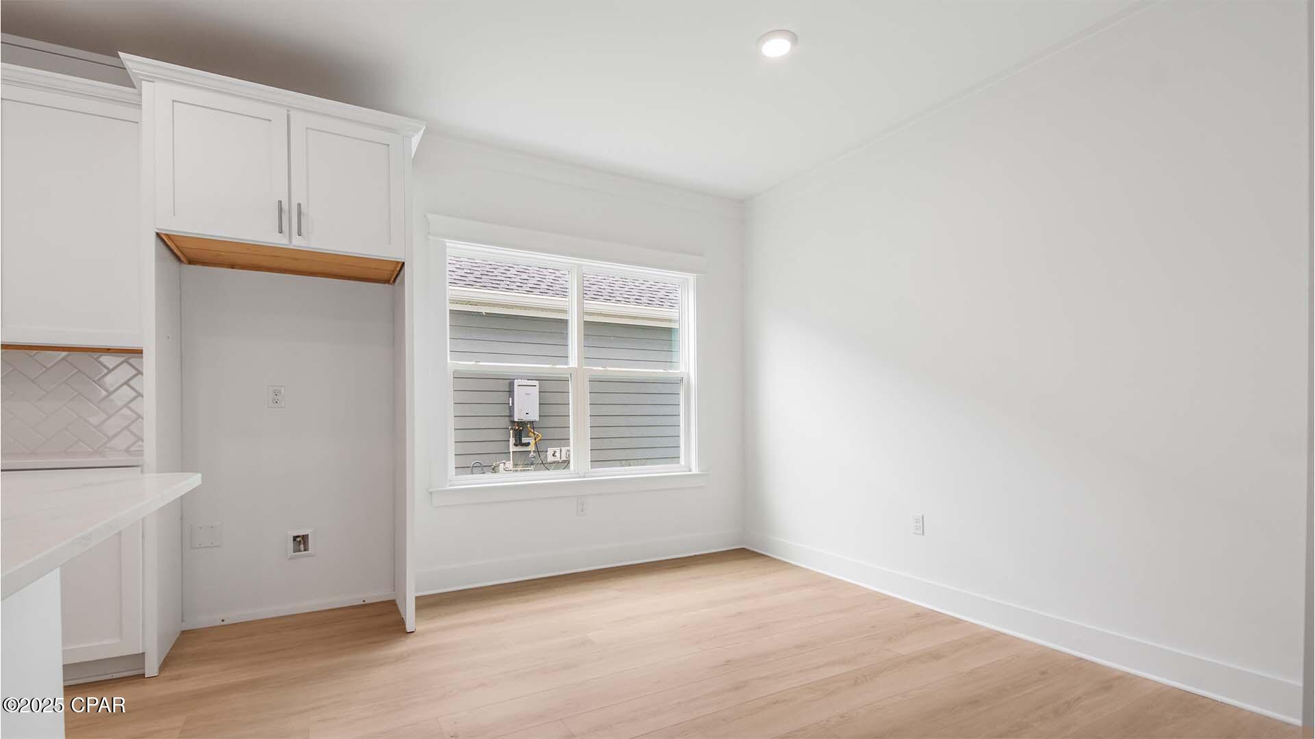 Image 7 For 885 Walsonham Drive