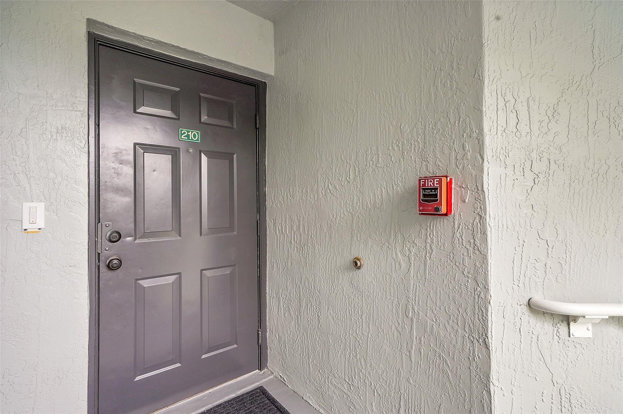 Homes for sale in Pembroke Pines, FL | 9645 Nw 1St Ct #1-210, Pembroke Pines, FL 33024 | MLS# F10526141