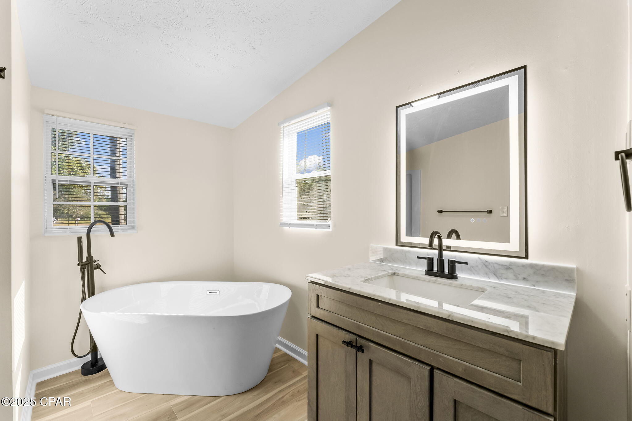 Image 21 For 5548 Glens Way Road