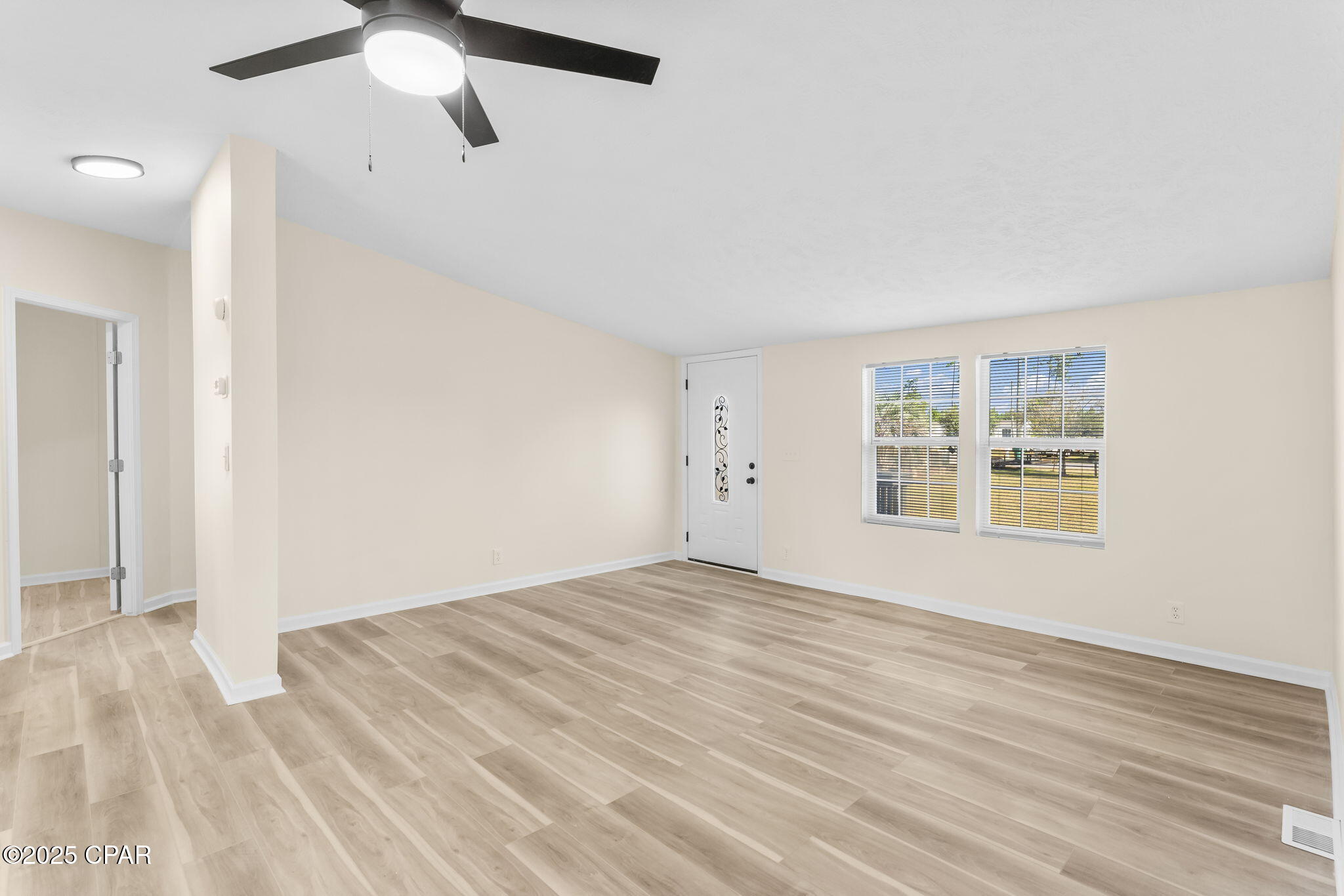 Image 4 For 5548 Glens Way Road