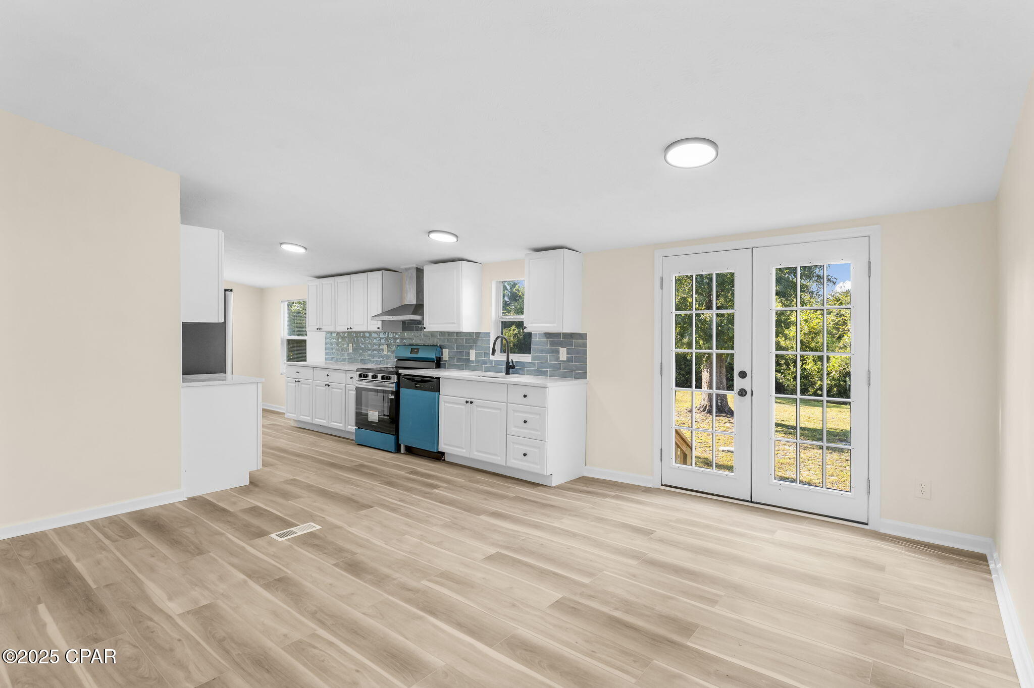 Image 8 For 5548 Glens Way Road