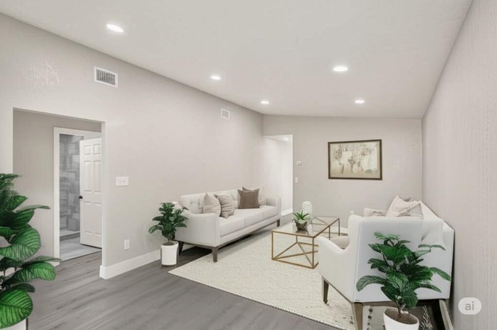 El Prado By The Lake