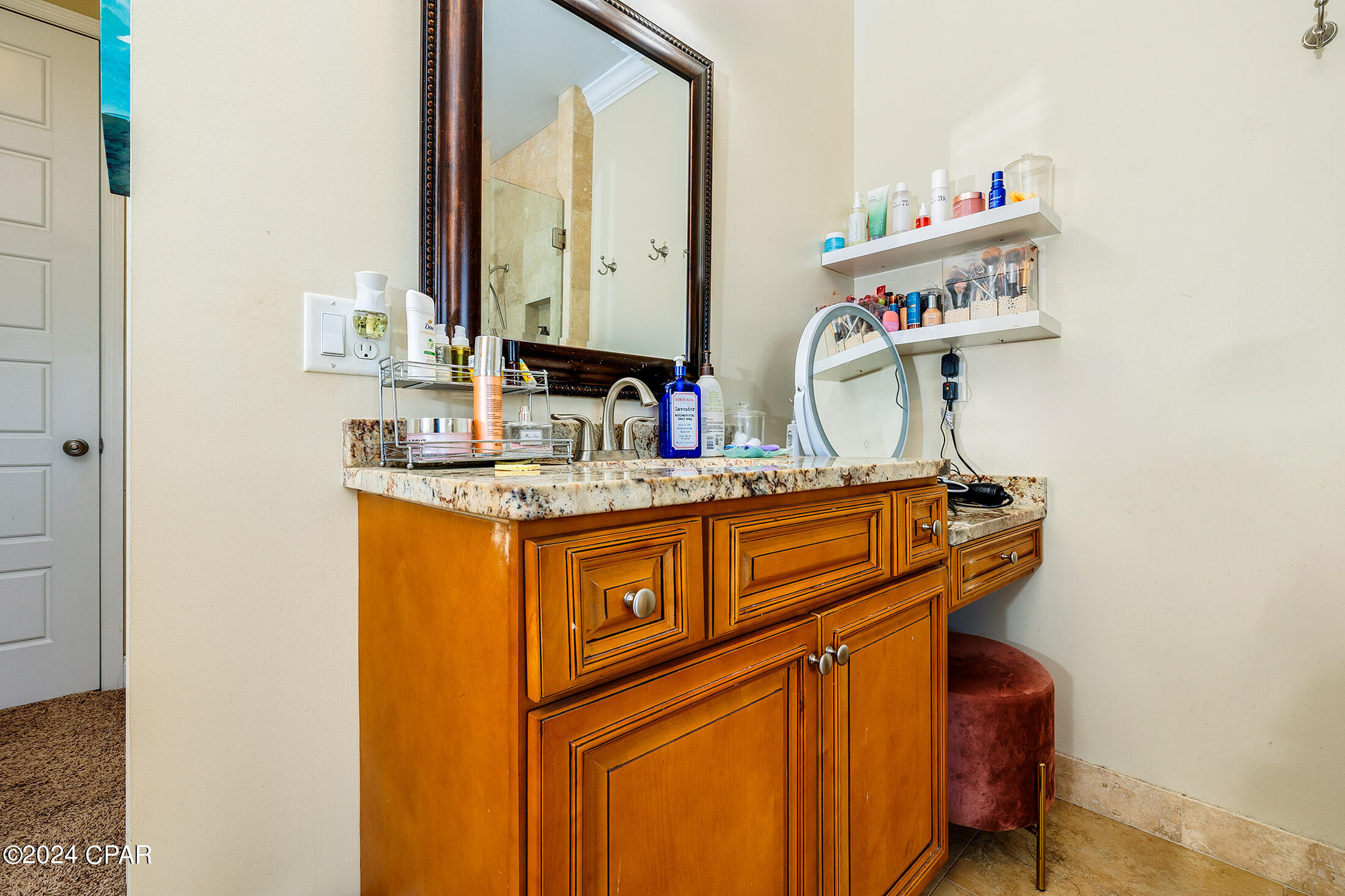 Image 42 For 300 Coconut Grove Court