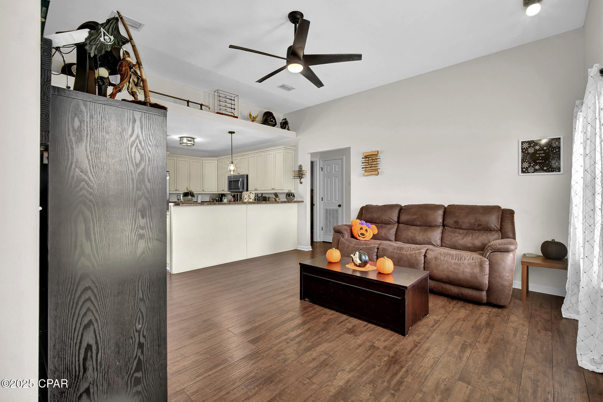 Image 7 For 2733 Wakulla Avenue