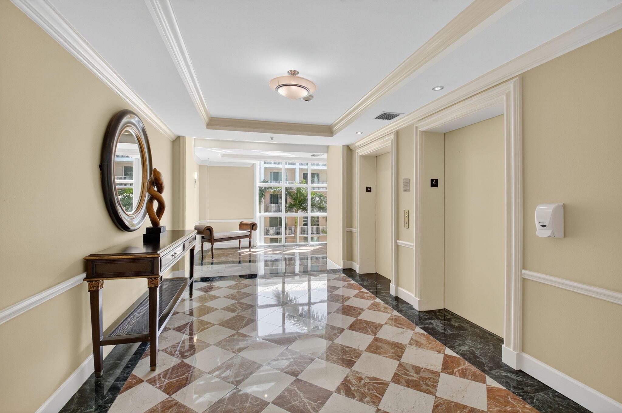 Homes for sale in Lantana, FL | 804 E Windward Way #422, Lantana, FL 33462 | MLS# R11125136