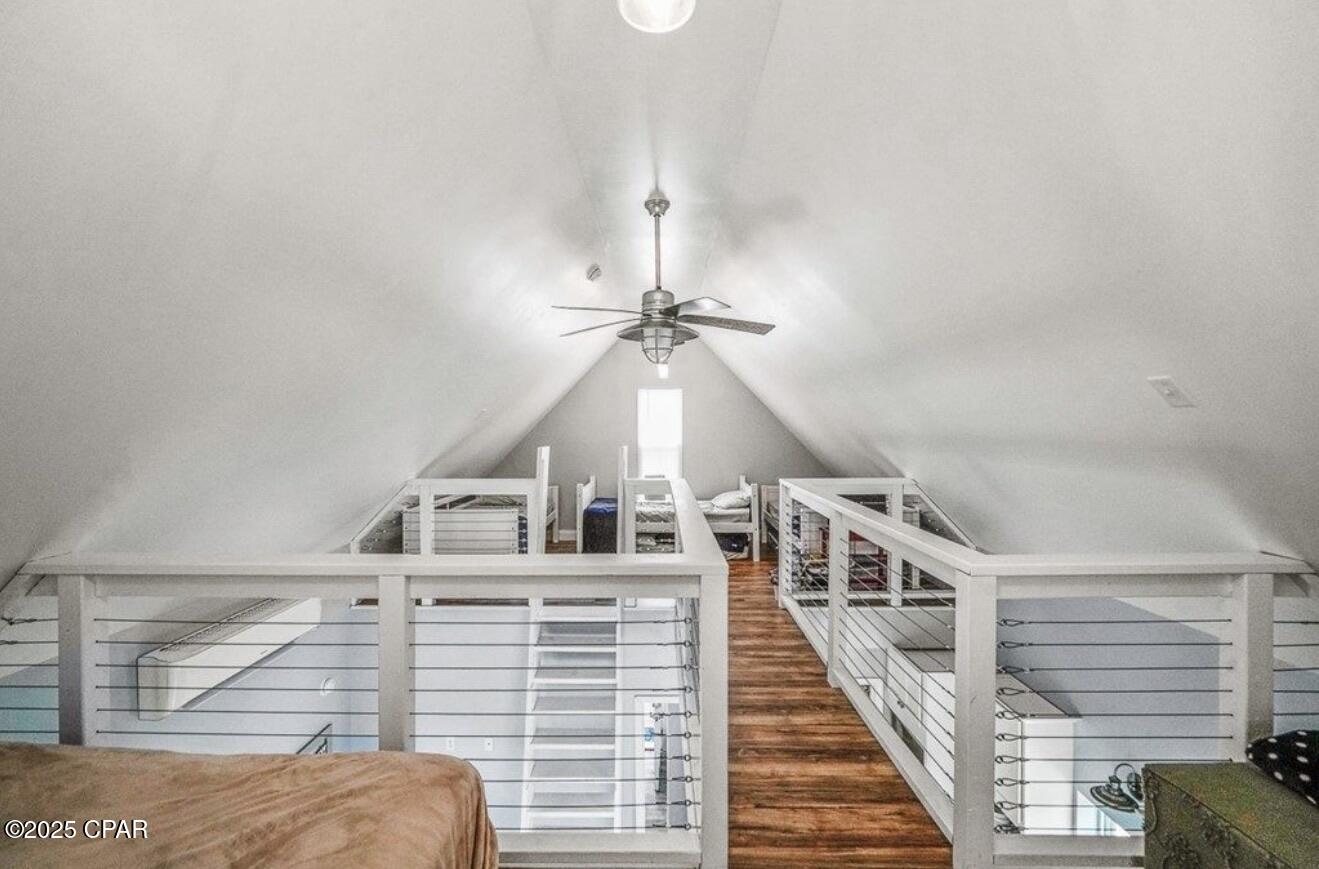 Image 16 For 976 Long Street