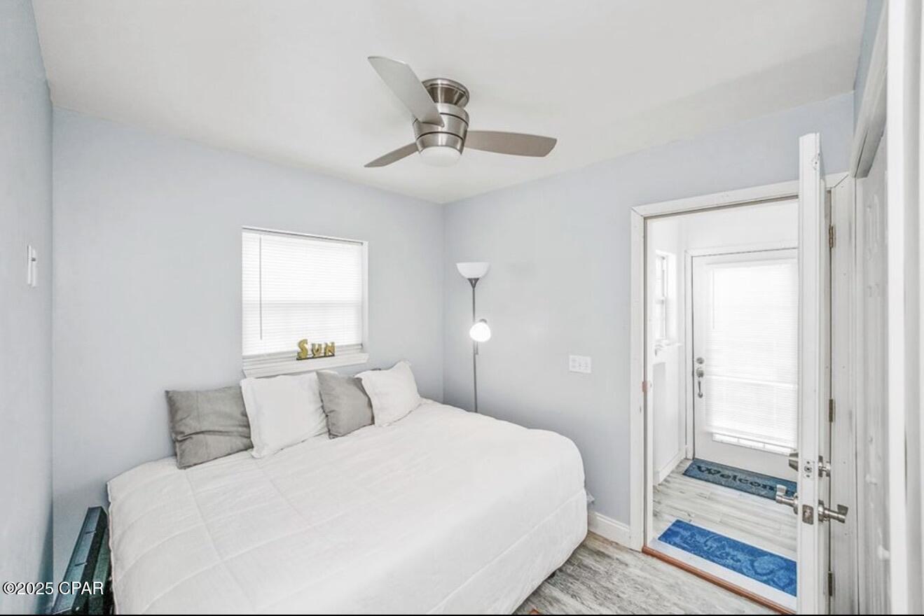 Image 9 For 976 Long Street