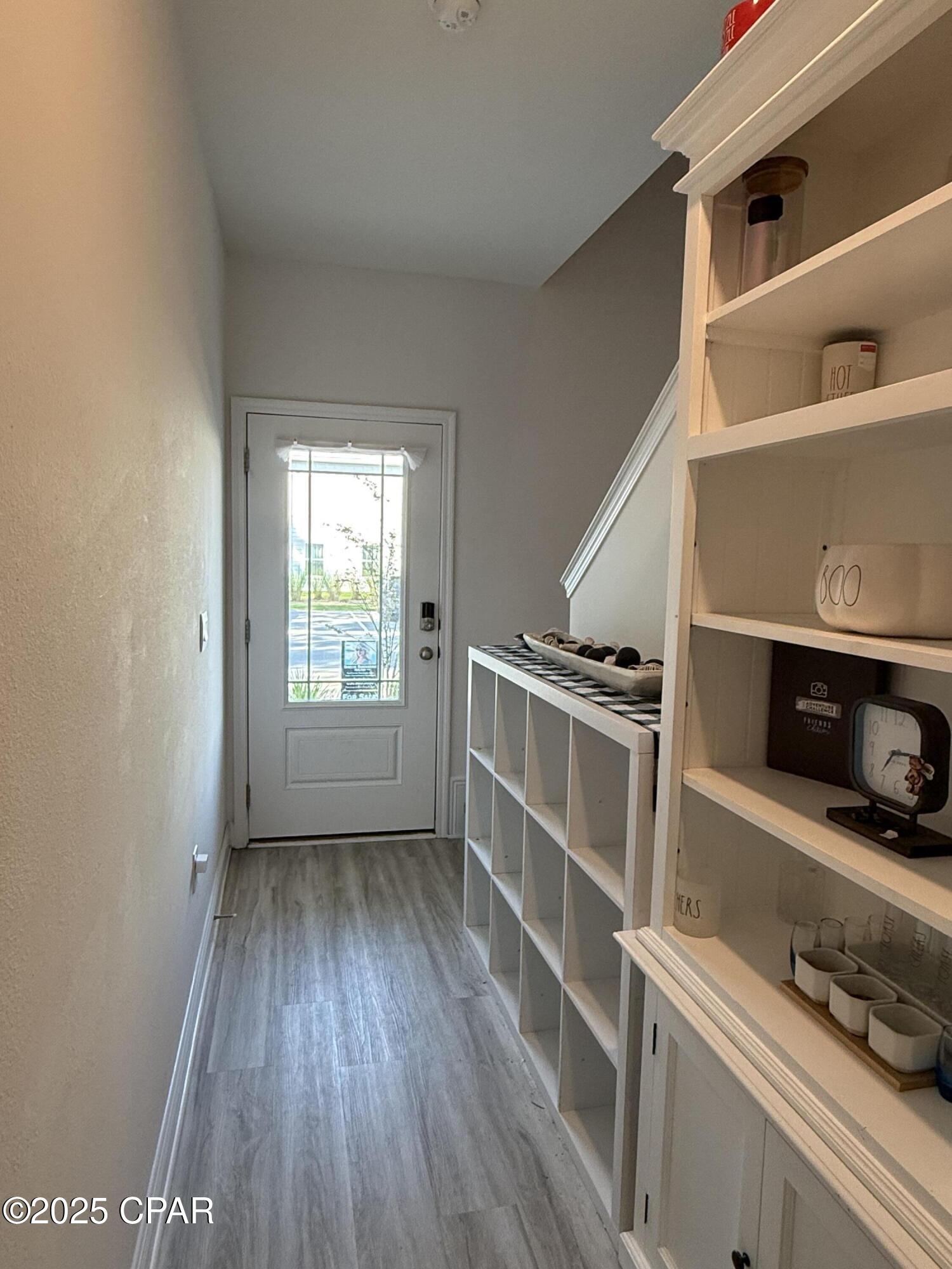 Image 19 For 102 Ellery Lane