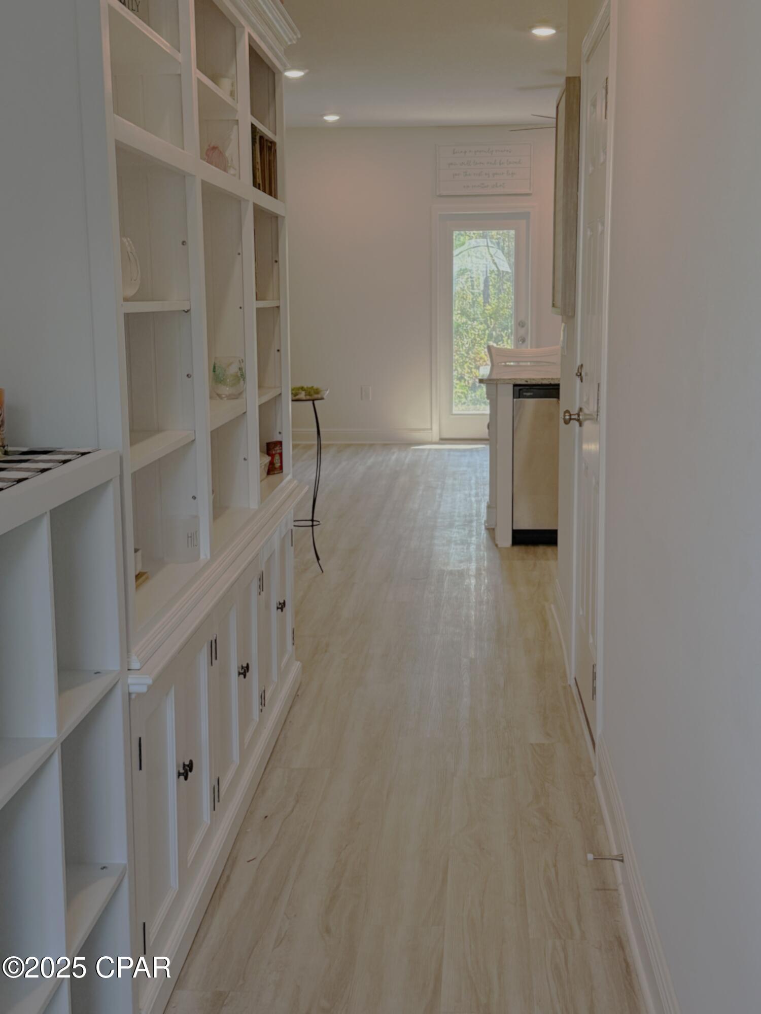 Image 5 For 102 Ellery Lane