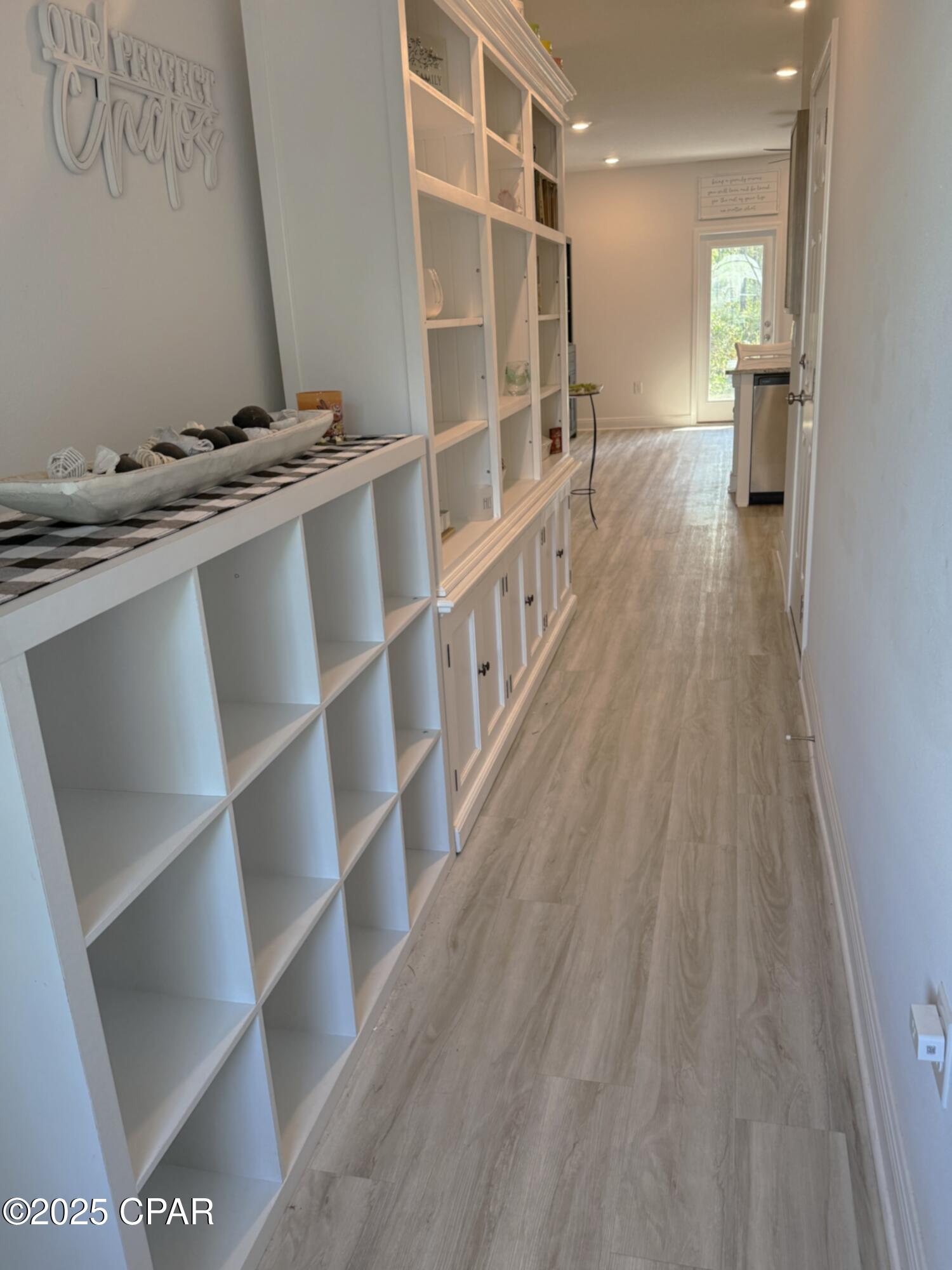 Image 6 For 102 Ellery Lane