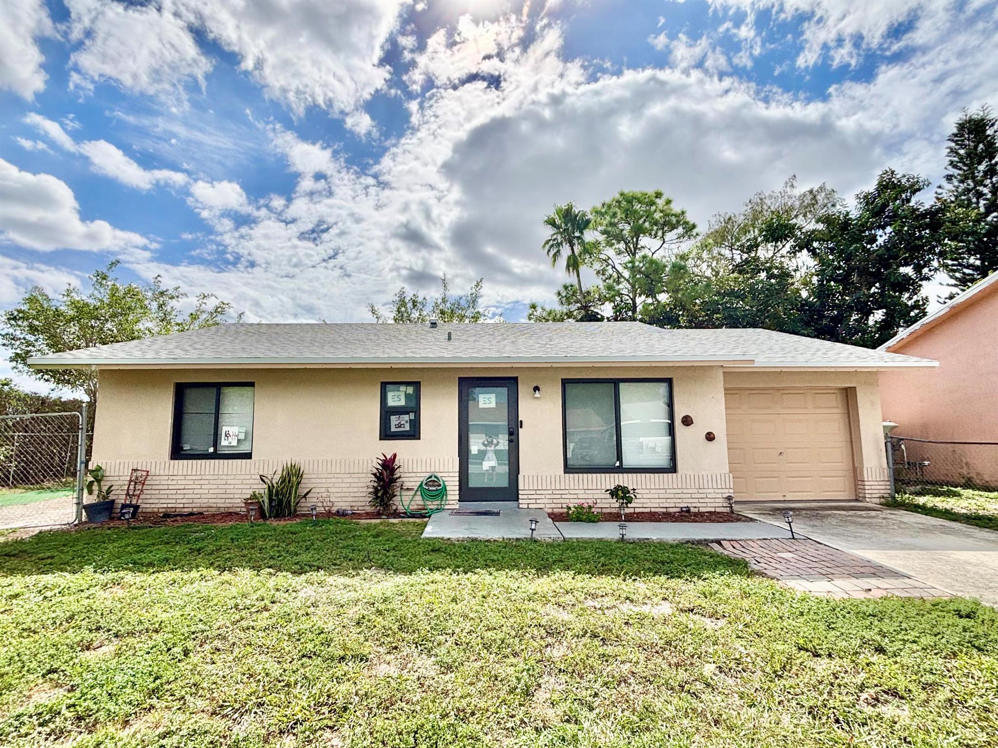 Homes Of Lees Crossing 3