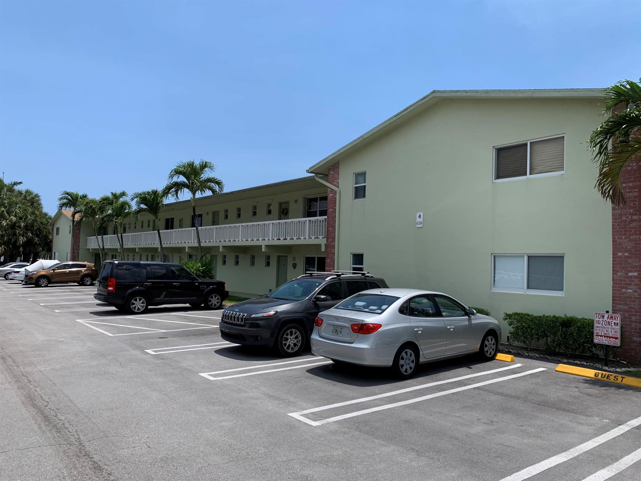 Harbour Hall Cond, Cond #