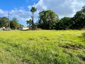 Homes for sale in Fort Pierce, FL | Tbd Avenue R, Fort Pierce, FL 34947 | MLS# R11125238