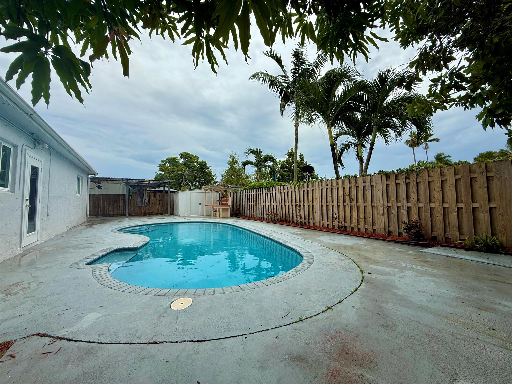 Oriole Margate Sec 1