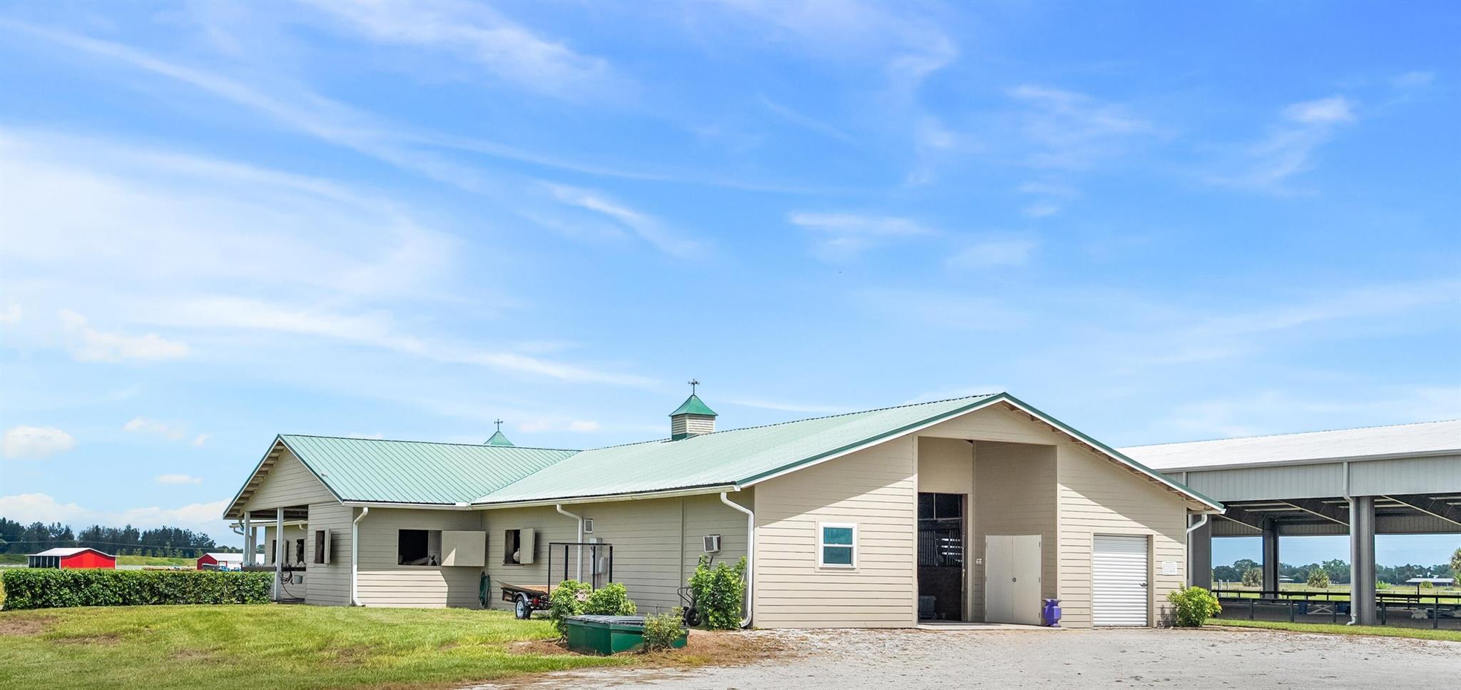 Homes for sale in Indiantown, FL | 13700 Sw Groveside Dr, Indiantown, FL 34956 | MLS# R11125251