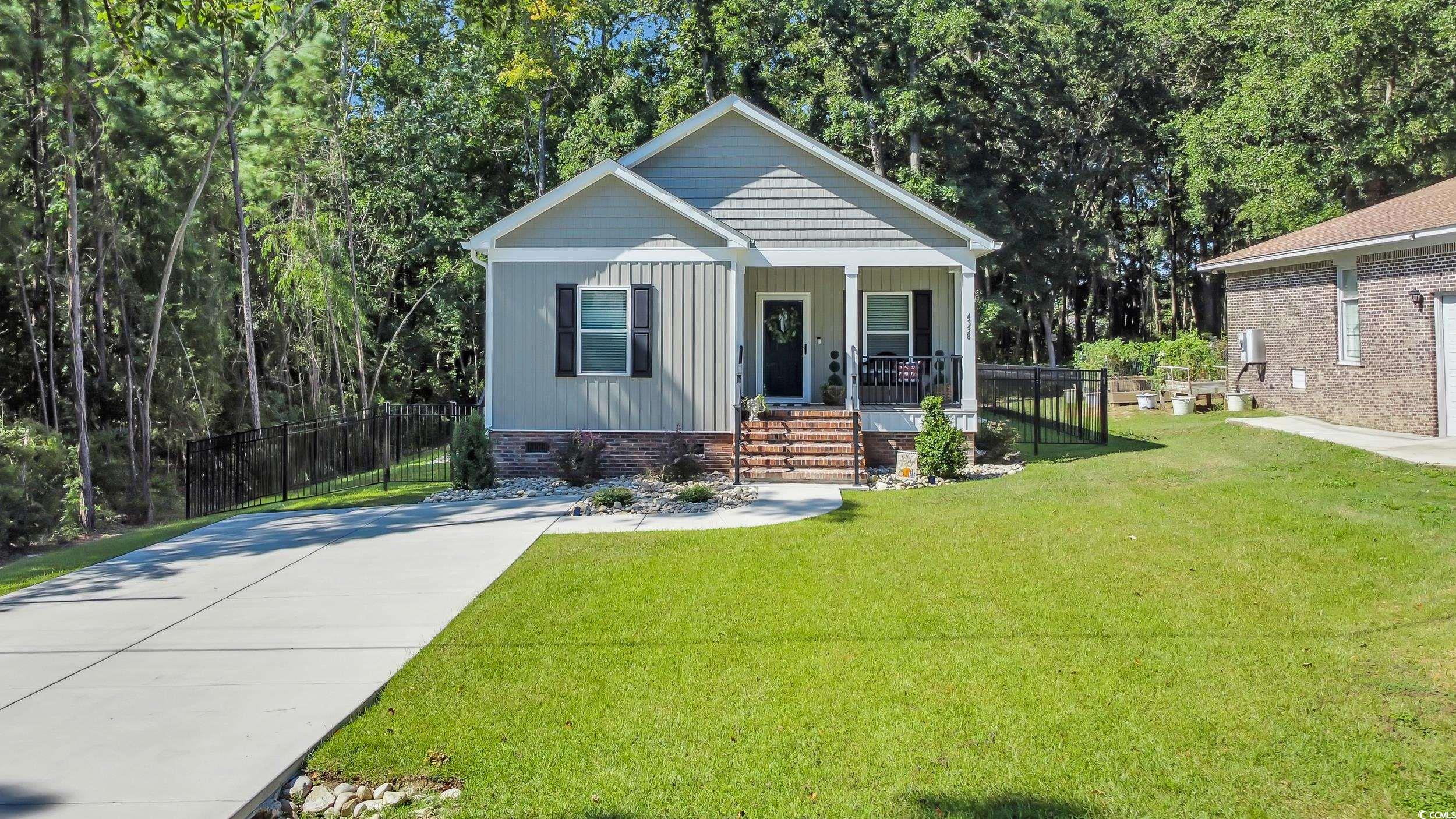 4338 Landing Rd. Little River, SC 29566