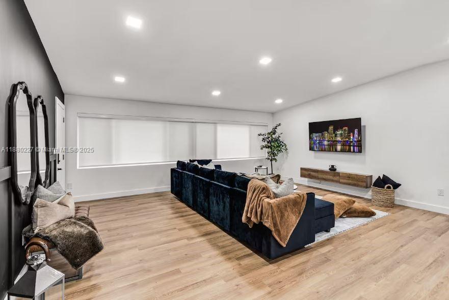 Homes for sale in Miami, FL | 17621 Ne 7Th Ave, Miami, FL 33162 | MLS# A11880227