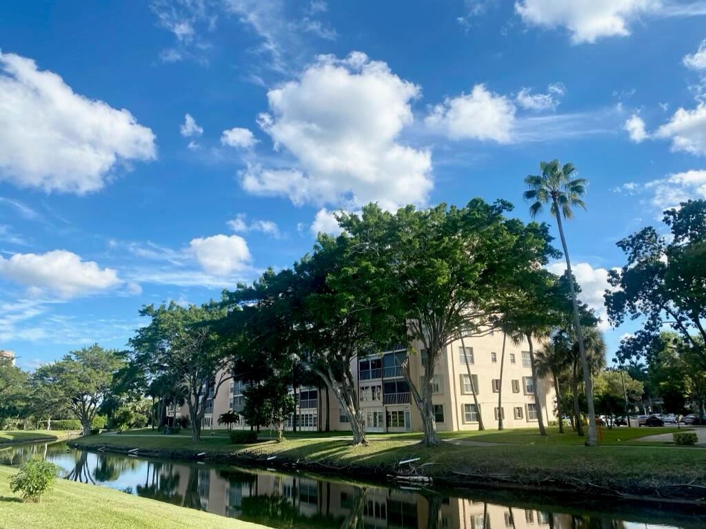 Villages Of Oriole Bonair