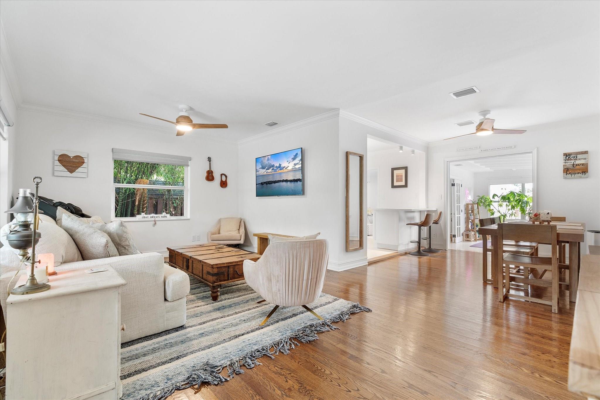 Homes for sale in Hollywood, FL | 1519 Washington St, Hollywood, FL 33020 | MLS# F10526893