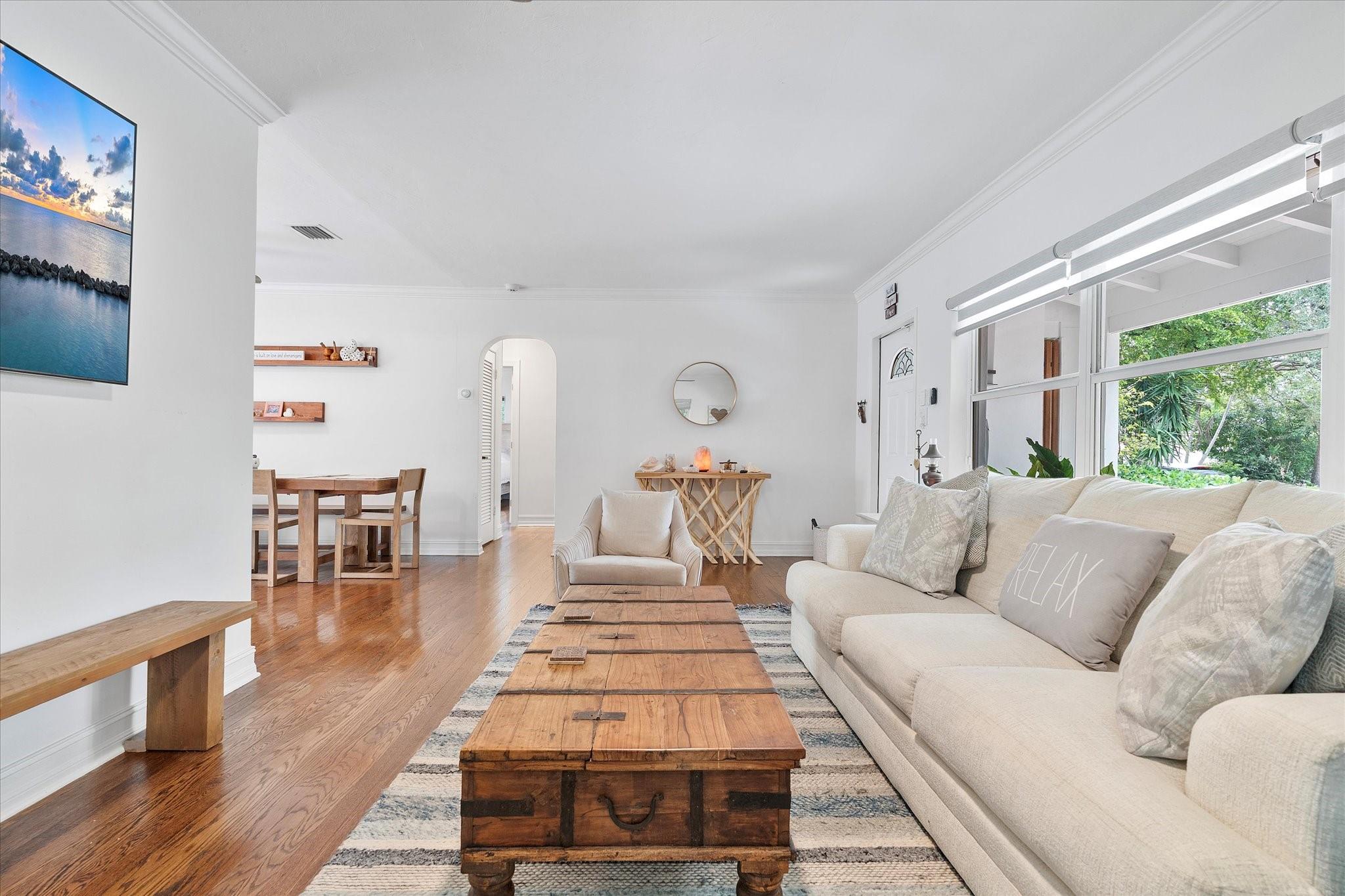 Homes for sale in Hollywood, FL | 1519 Washington St, Hollywood, FL 33020 | MLS# F10526893