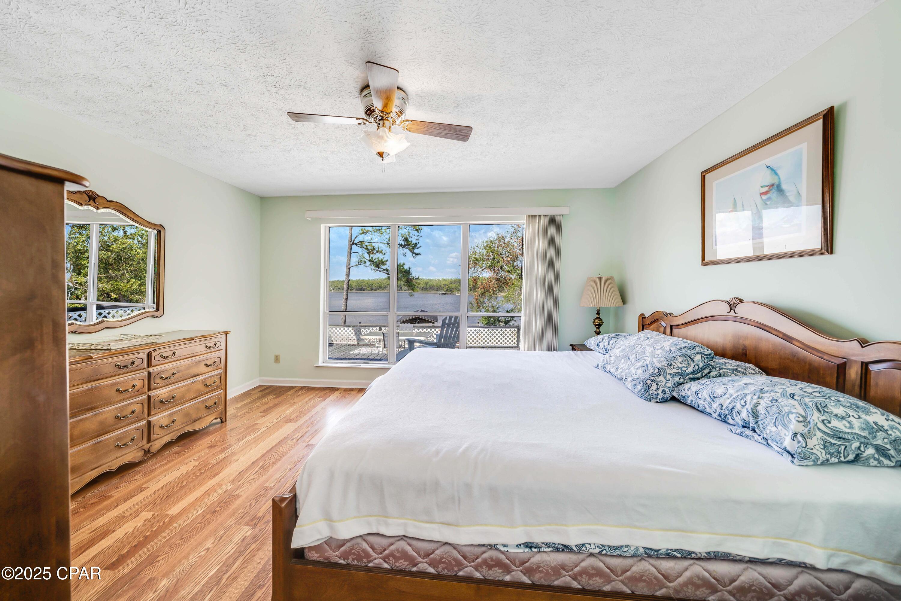 Image 26 For 21926 Lakeview Drive