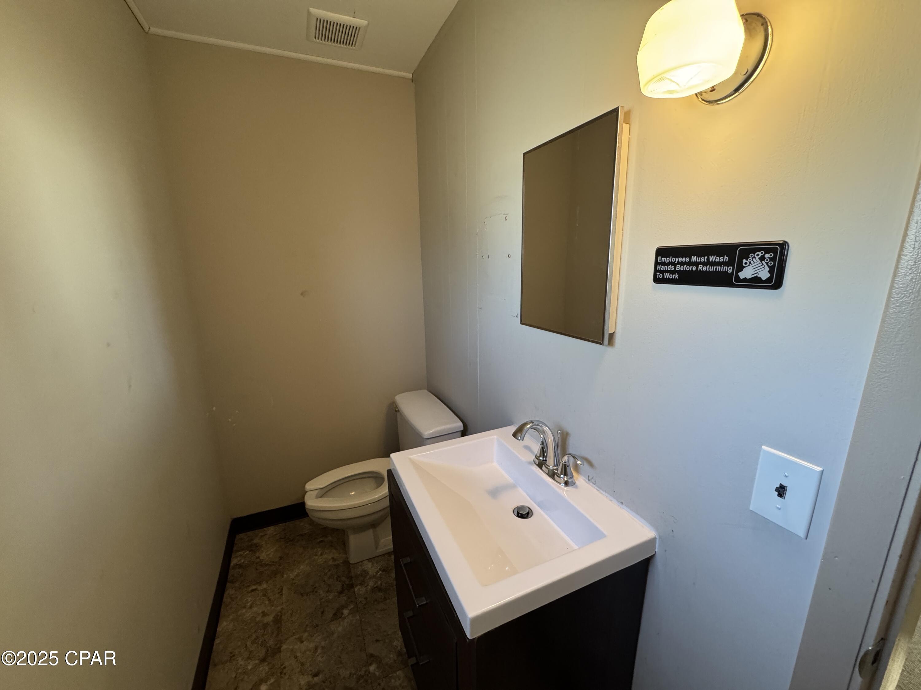 Image 18 For 1605 16th Street