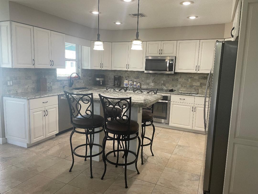 Homes for sale in Sebastian, FL | 717 W Fischer Circle, Sebastian, FL 32958 | MLS# R11125445