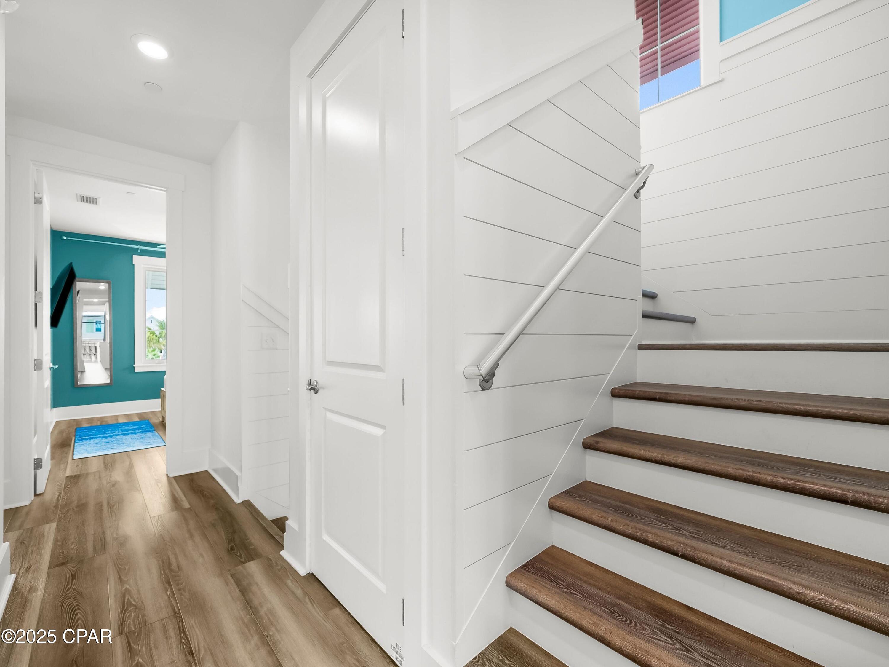 Image 40 For 13650 Front Beach Road