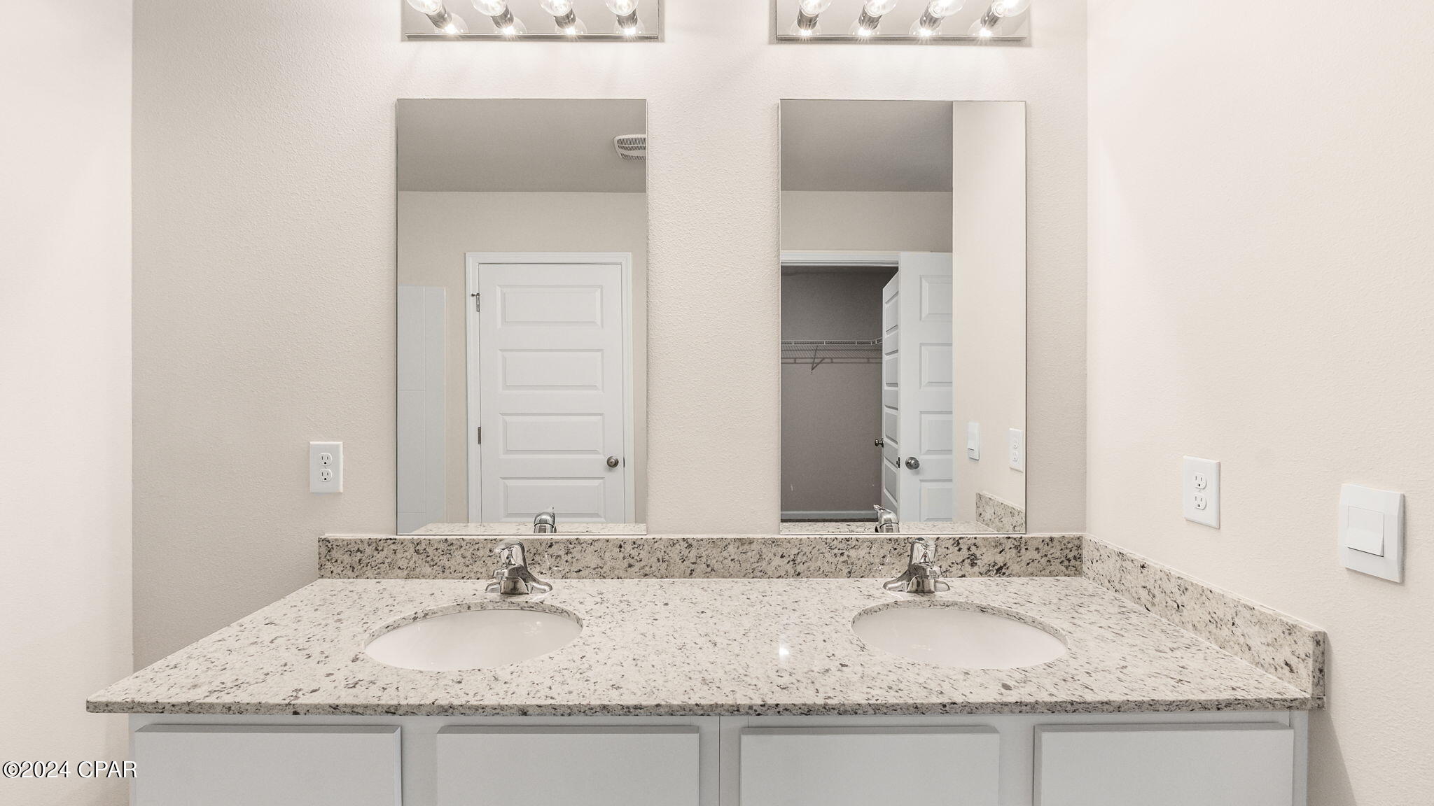 Image 21 For 4856 Rosemary Street