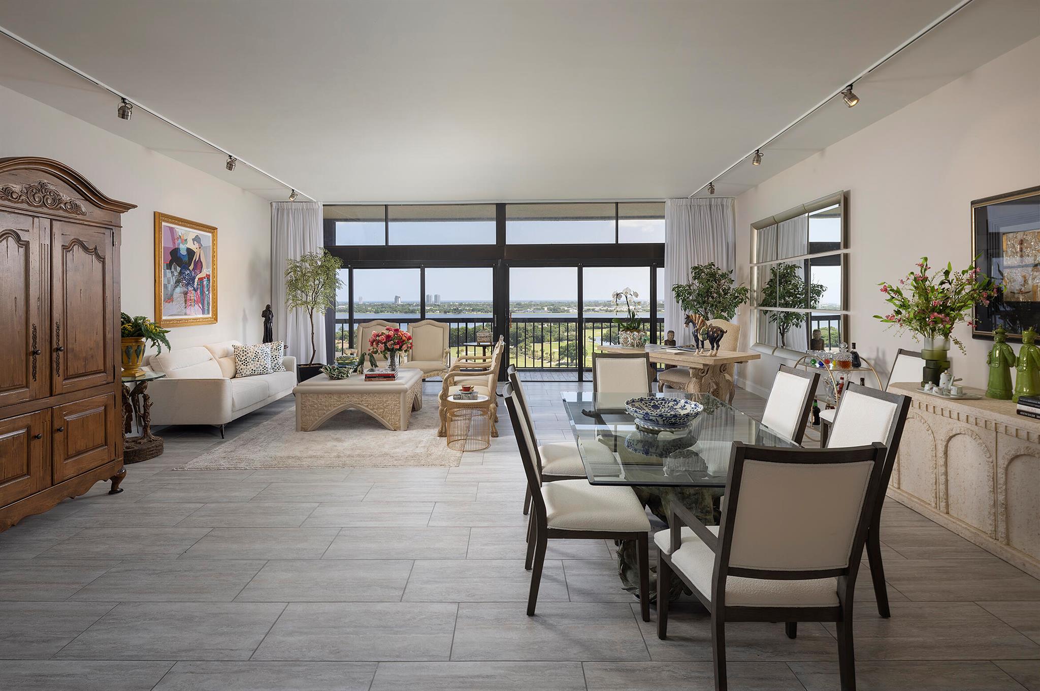 Envoy Cond Decl Filed 12-