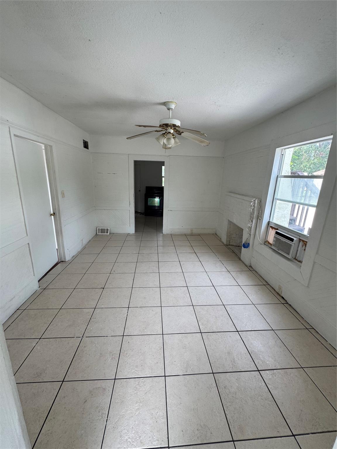 Homes for sale in Fort Pierce, FL | 201 N 17th St, Fort Pierce, FL 34950 | MLS# F10527552