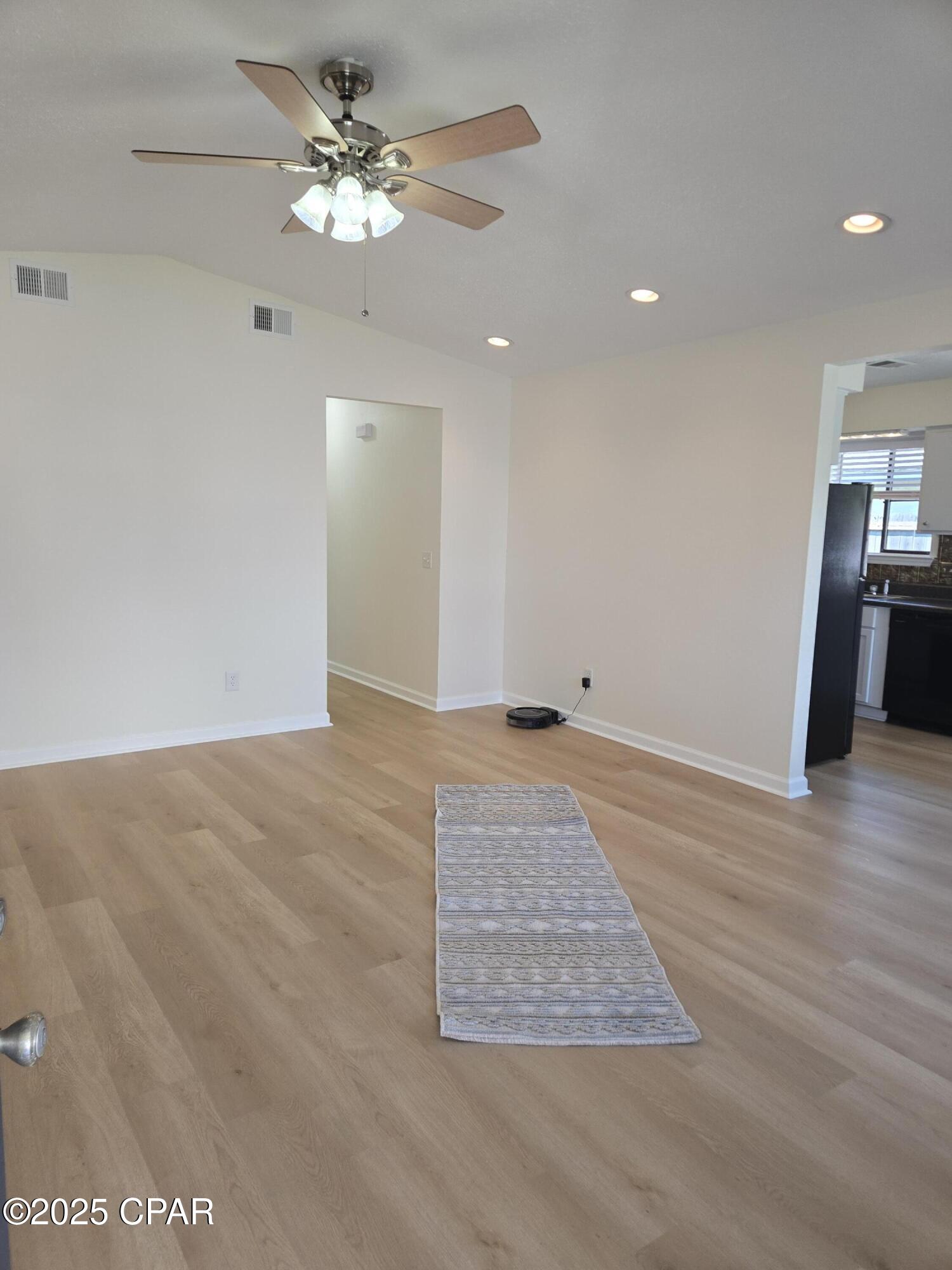 Image 4 For 1710 Illinois Avenue