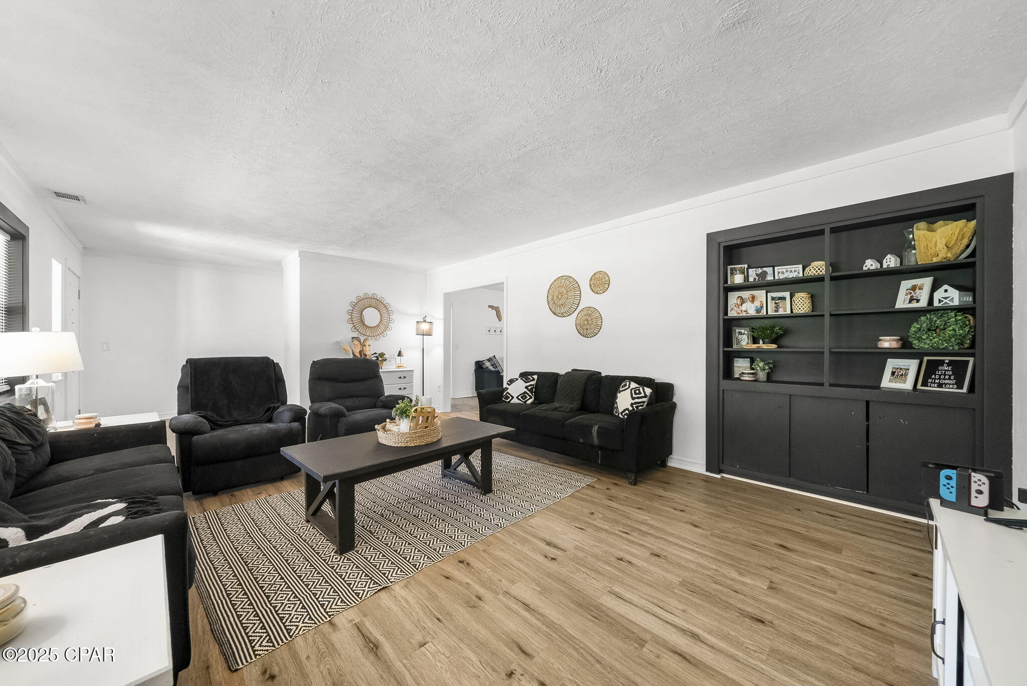 Listing photo id 20 for 1428 Parkway Drive