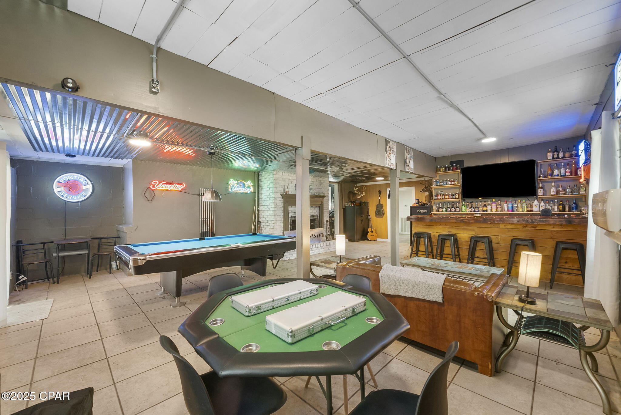 Listing photo id 43 for 1428 Parkway Drive