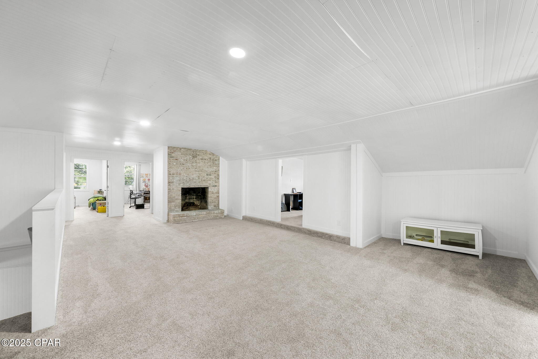 Listing photo id 56 for 1428 Parkway Drive