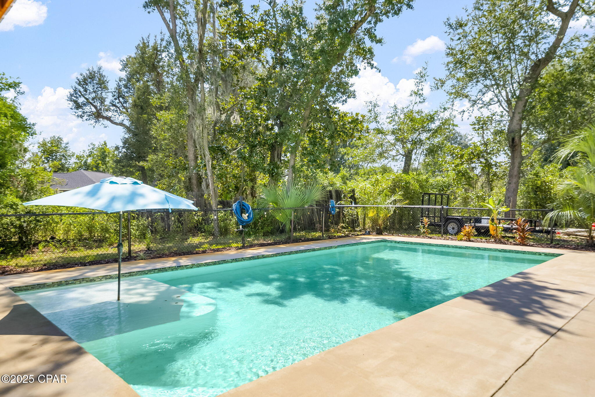 Listing photo id 6 for 1428 Parkway Drive