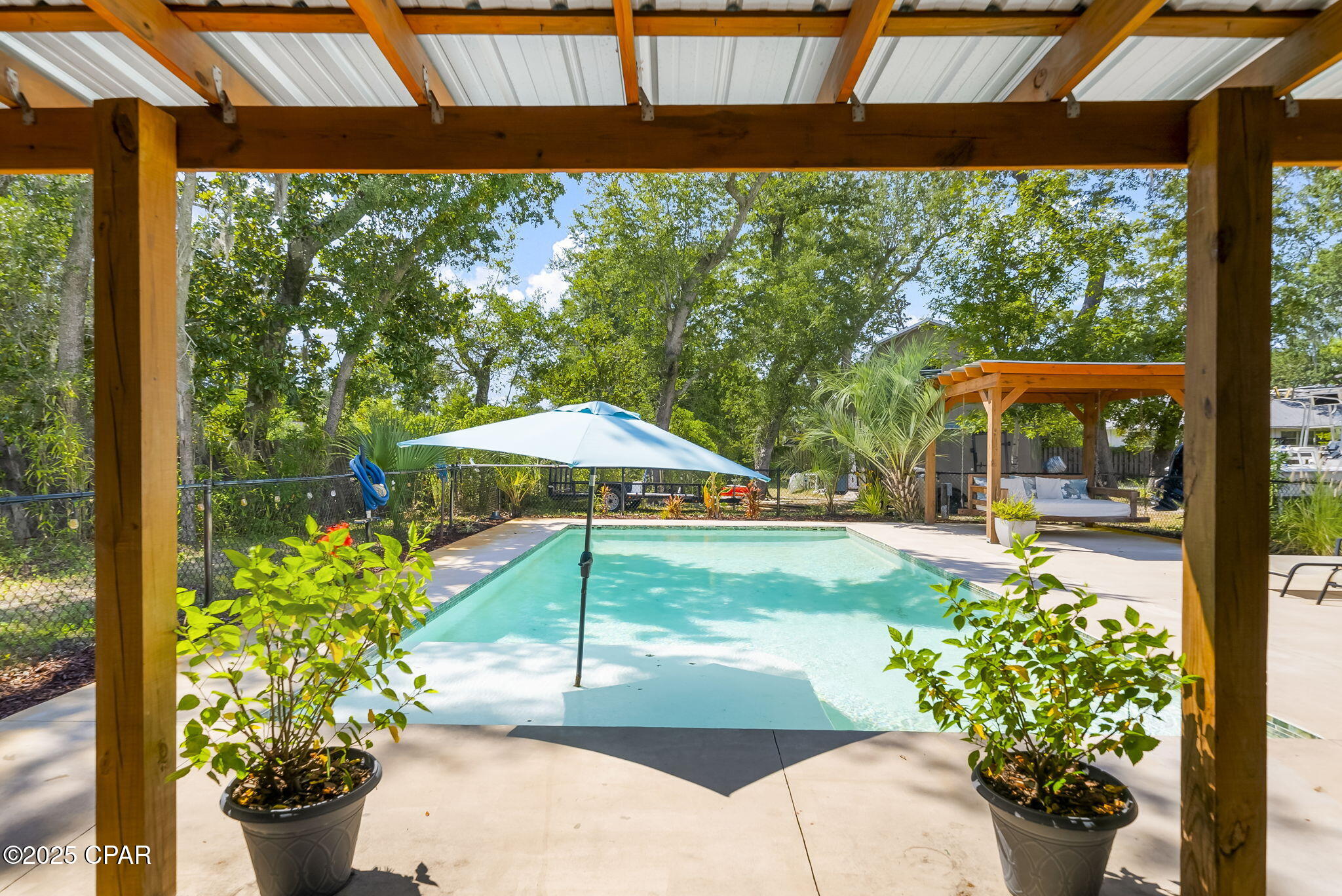 Listing photo id 7 for 1428 Parkway Drive