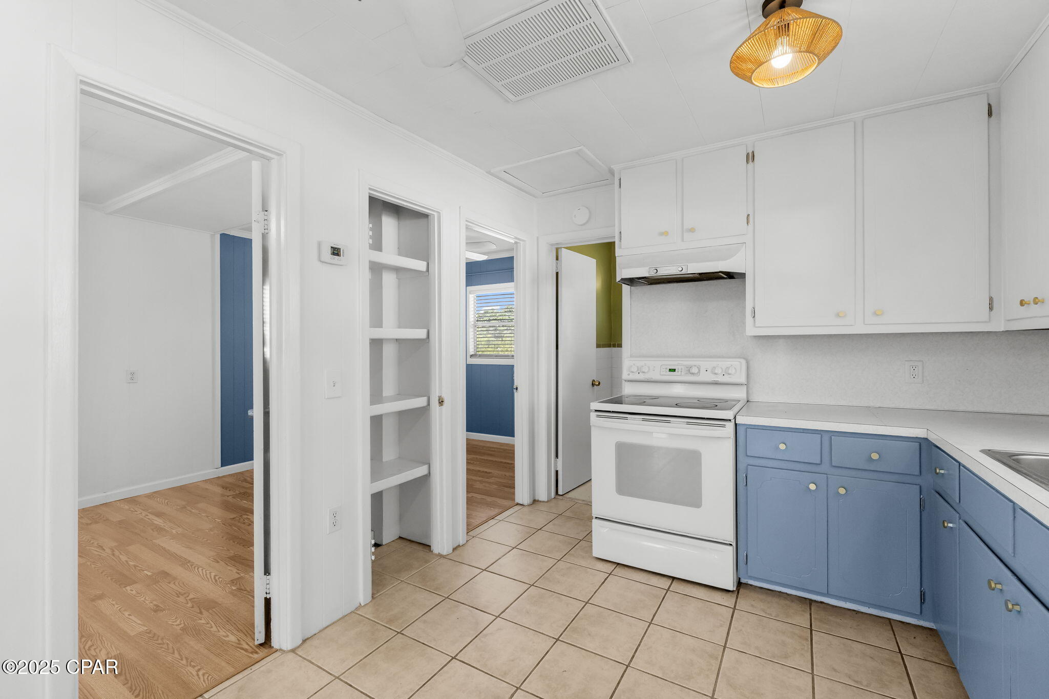 Image 16 For 22107 Bataan Avenue