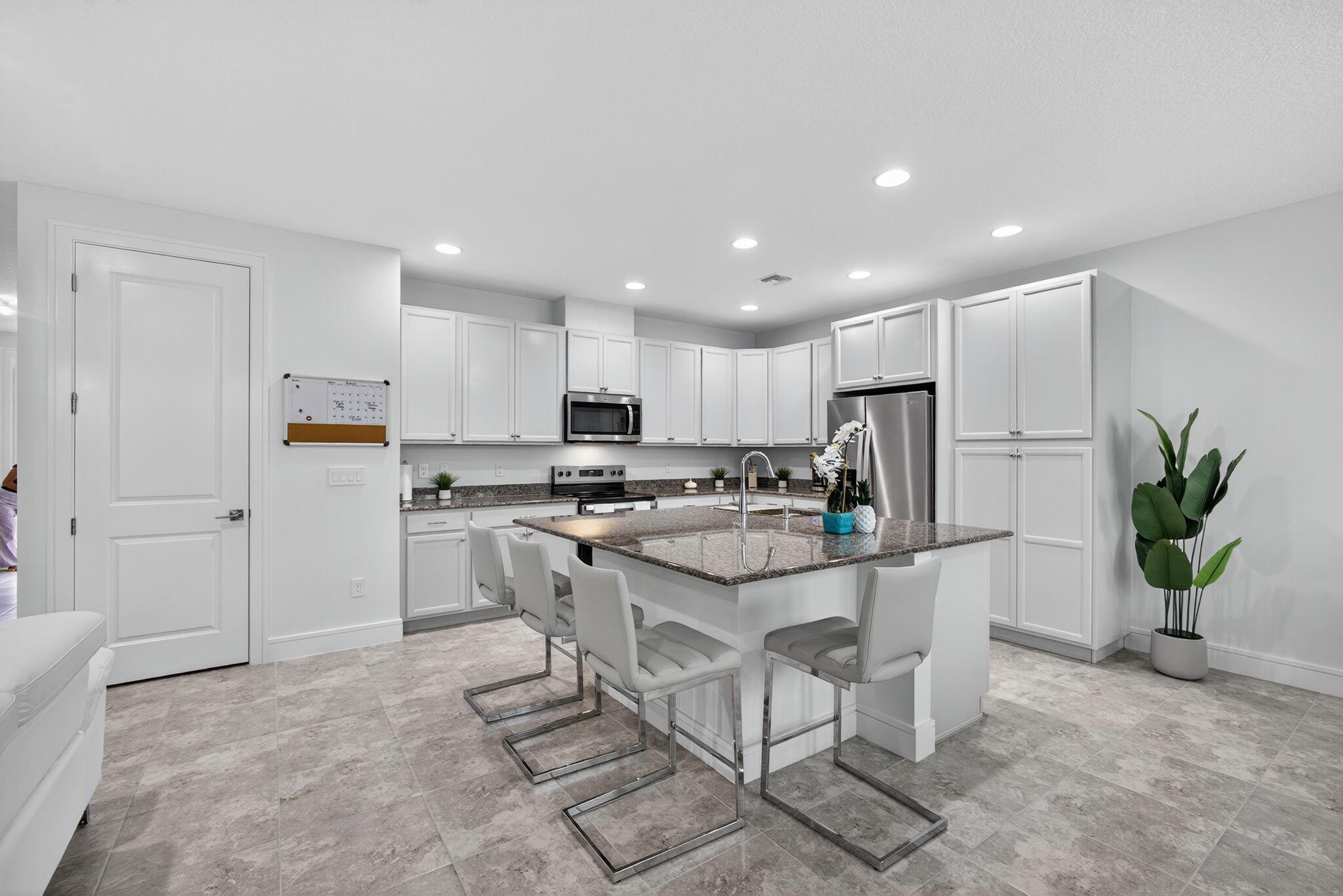 Homes for sale in Westlake, FL | 16131 Oakview Dr, Westlake, FL 33470 | MLS# R11125554