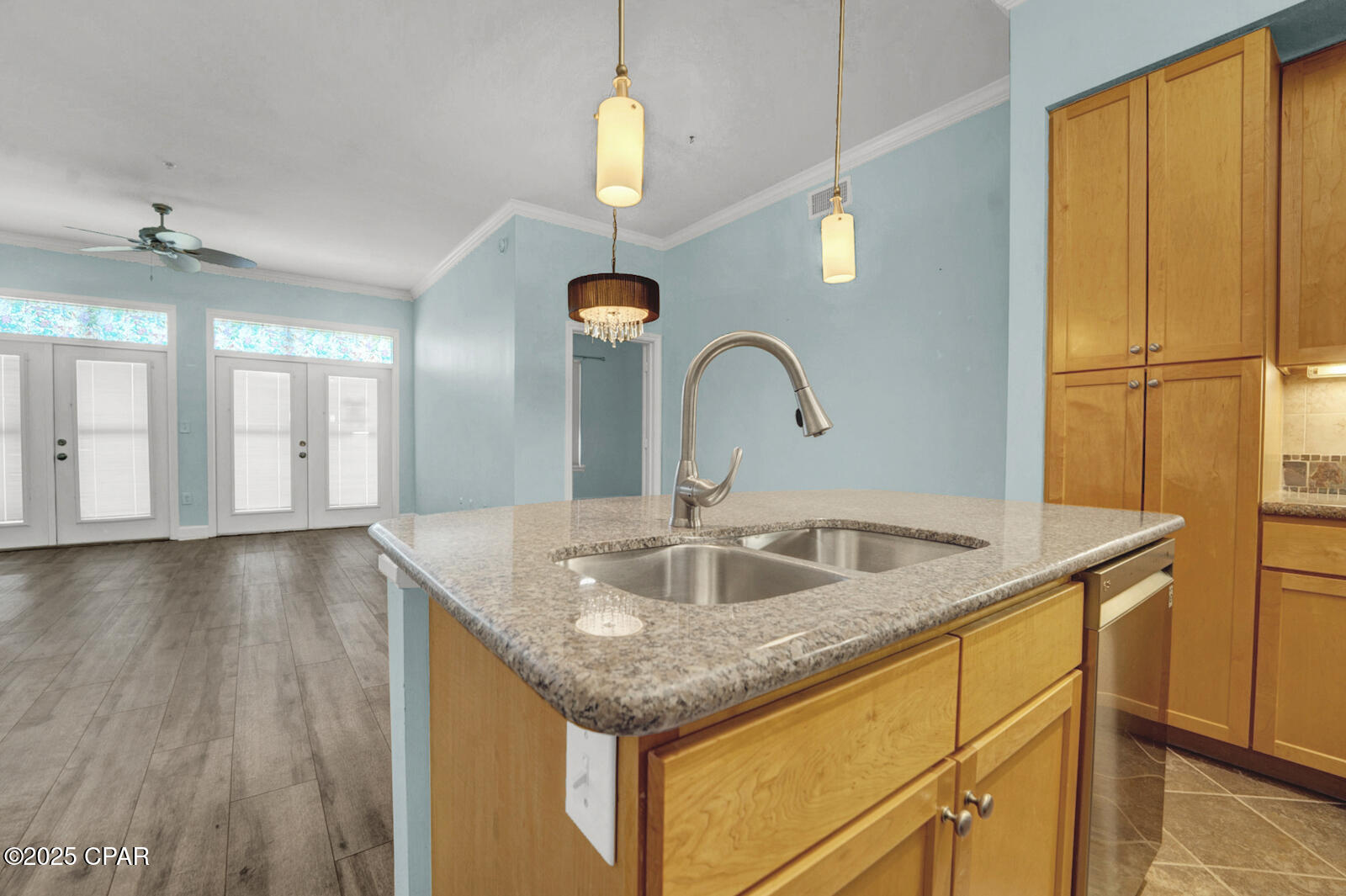 Image 8 For 8700 Front Beach  1302