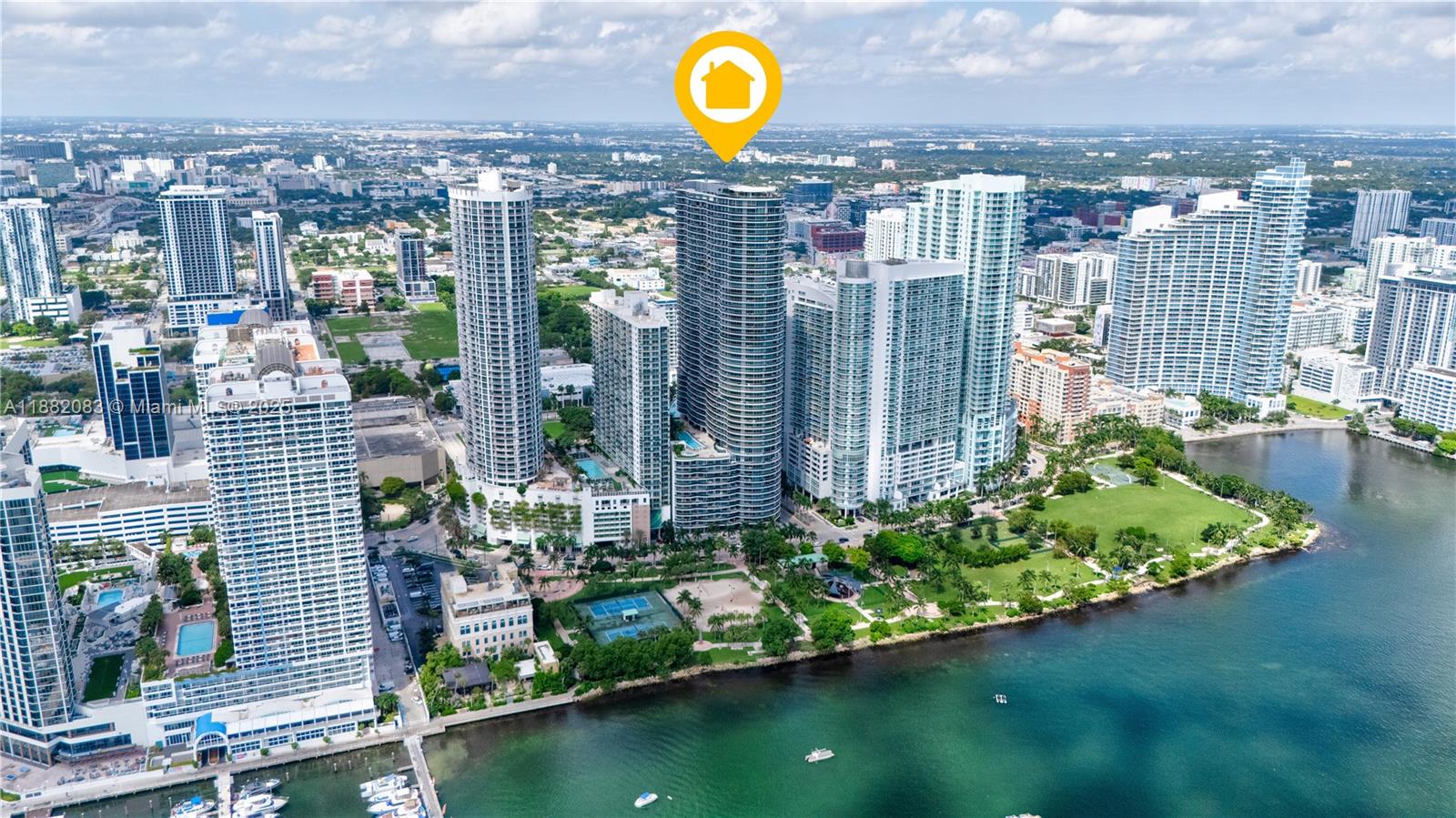 Apartamento à Venda em Miami, FL