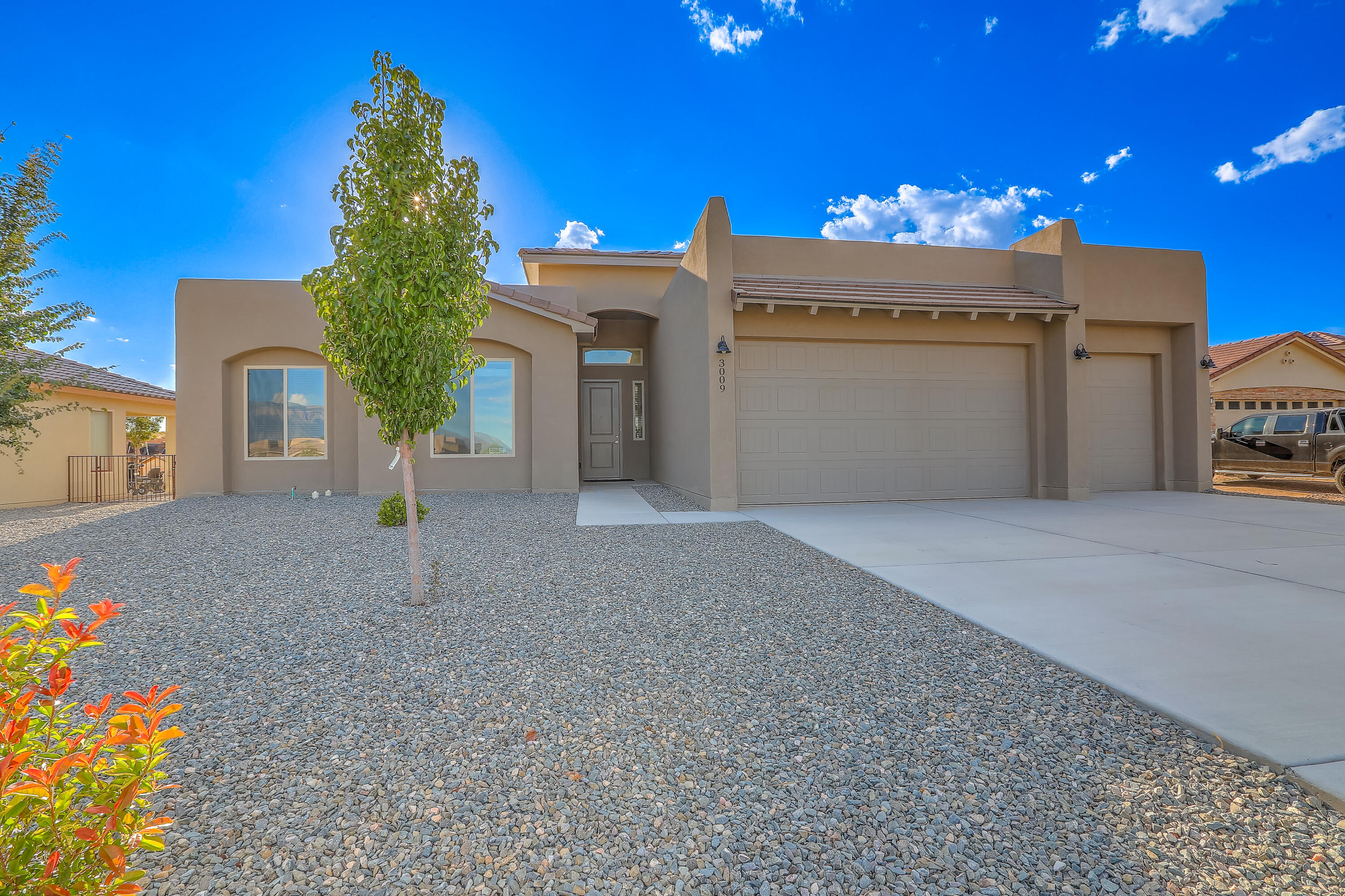Photo 1 of Sale Pending at 3009 Vatapa Rd Ne, Rio Rancho, NM 87144 | MLS# 1091698 | Listing updated on 2026-09-16