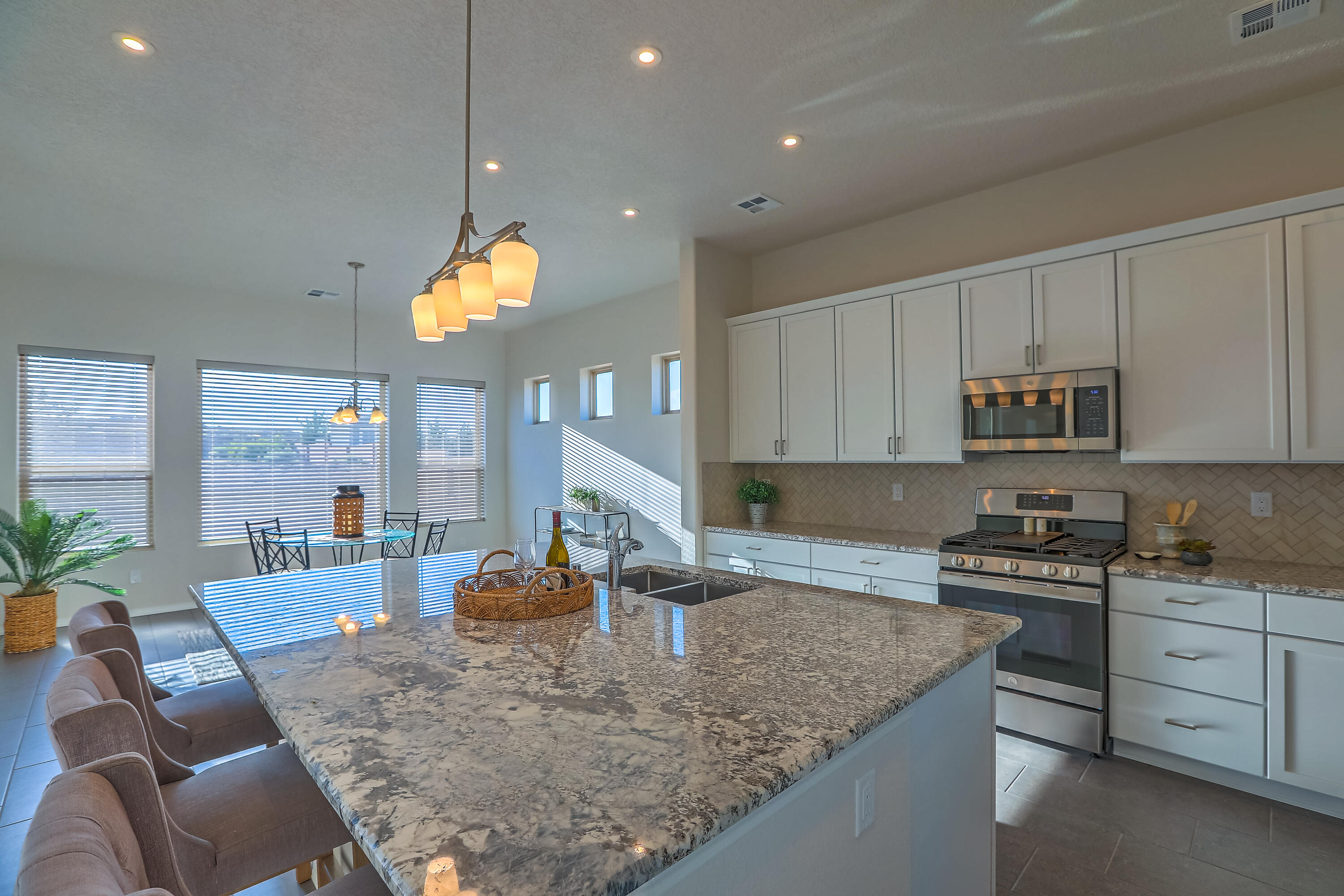 Photo 3 of Sale Pending at 3009 Vatapa Rd Ne, Rio Rancho, NM 87144 | MLS# 1091698 | Listing updated on 2026-09-16